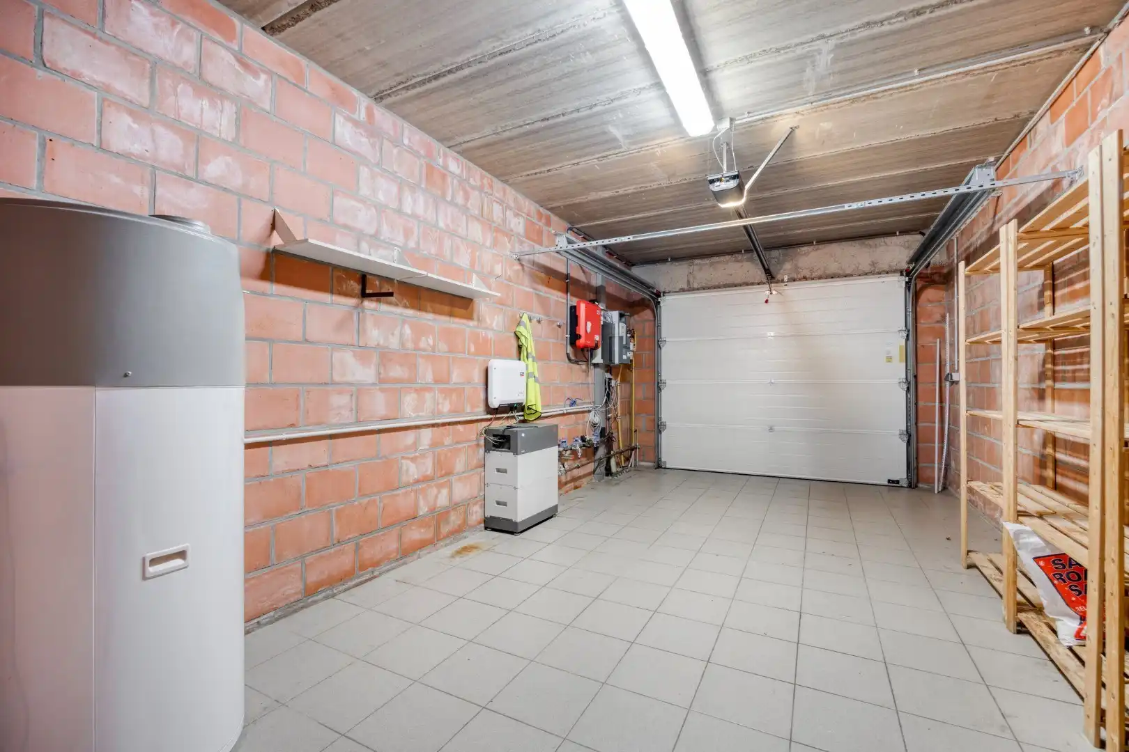 Ruime woning met groot zuidgericht terras en aangename tuin - EPC label B! foto 11