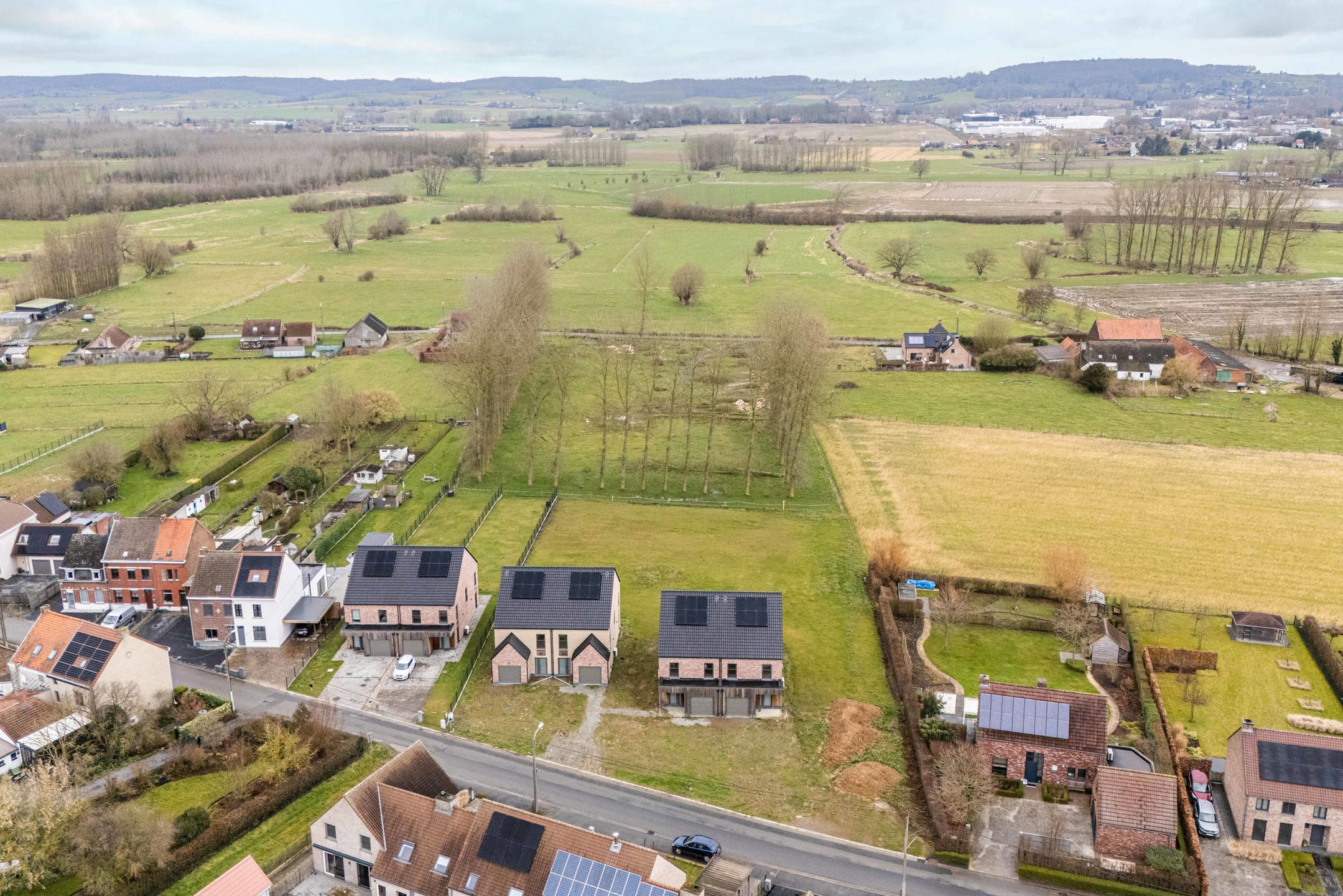 Prachtige nieuwbouwwoning omringd door groen en natuur. foto 29
