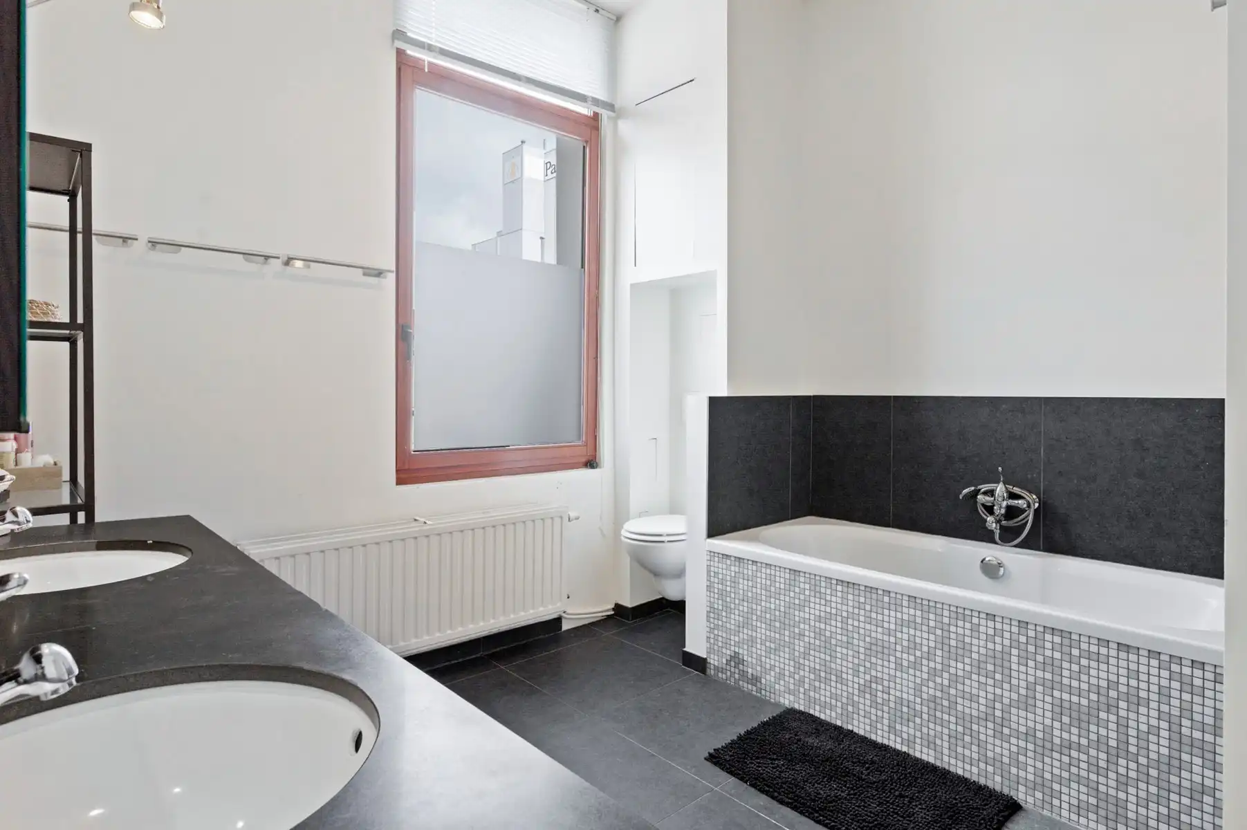 Instapklare woning met 3 slaapkamers en 2 terrassen foto 11