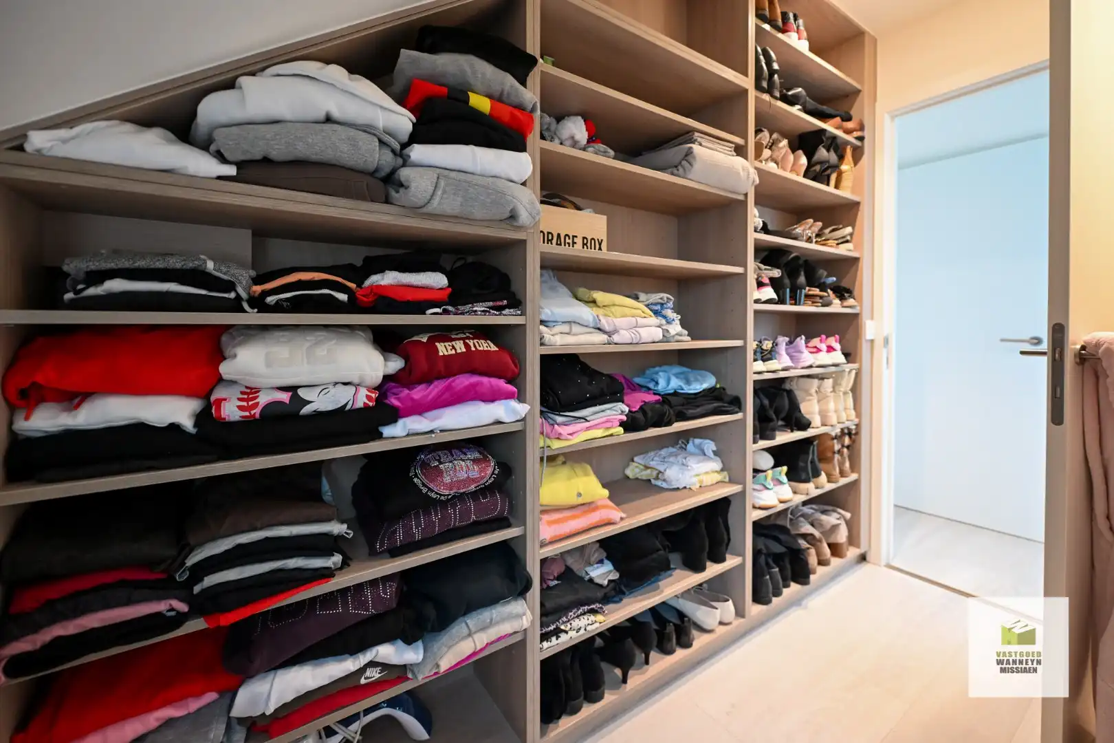 Luxueuze penthouse met groot terras, 2 slaapkamers en 2 parkeerplaatsen foto 16