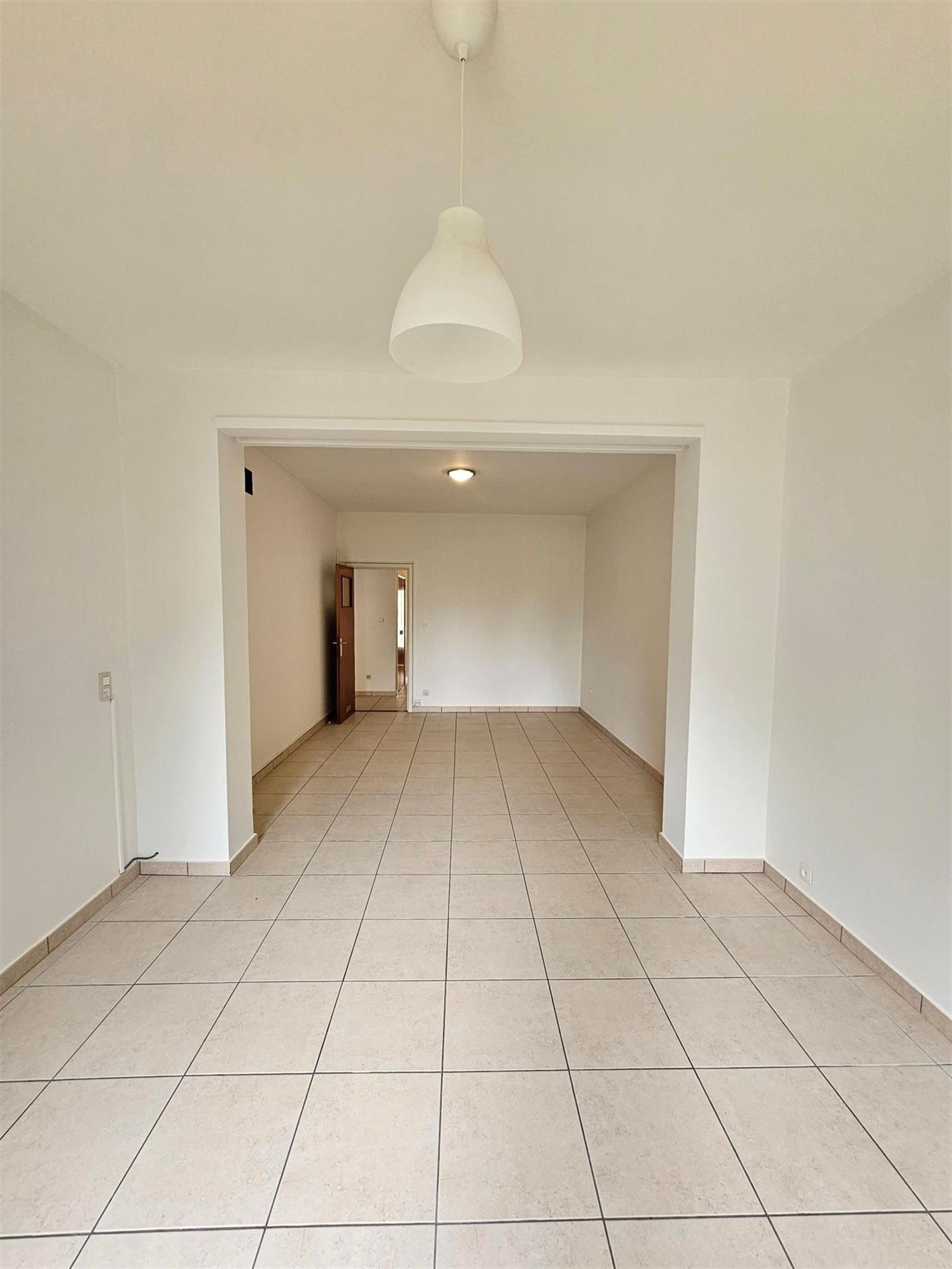 Gelijkvloersappartement met grote tuin op Linkeroever foto 3