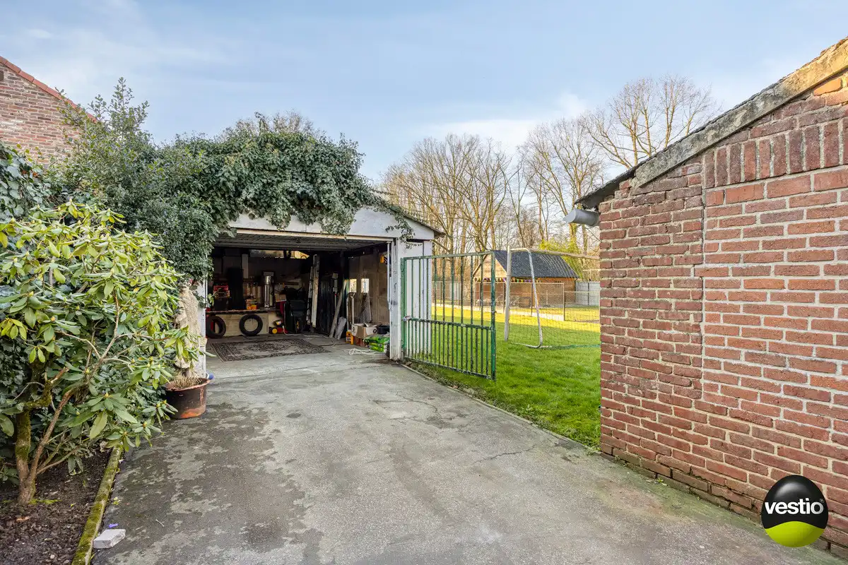 OP TE FRISSEN VRIJSTAANDE WONING OP 9A74CA TE EIGENBILZEN. foto 21