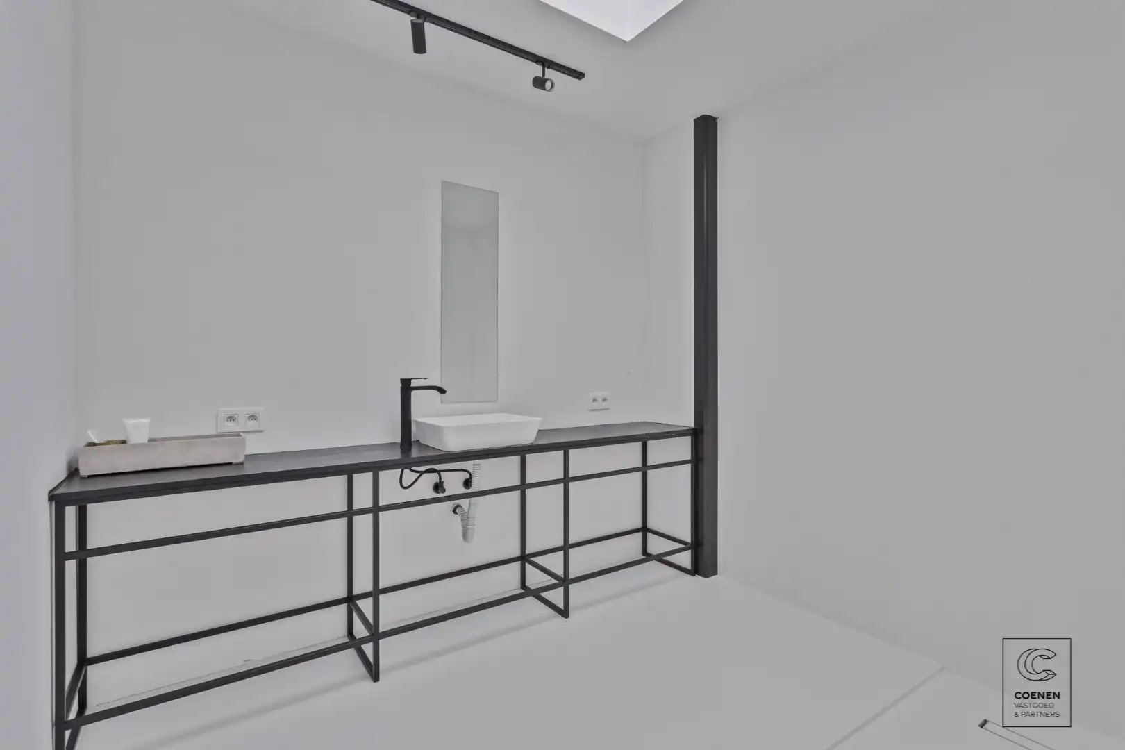 Prachtig verder af te werken HOB van 320 m² in een doodlopende straat! foto 25