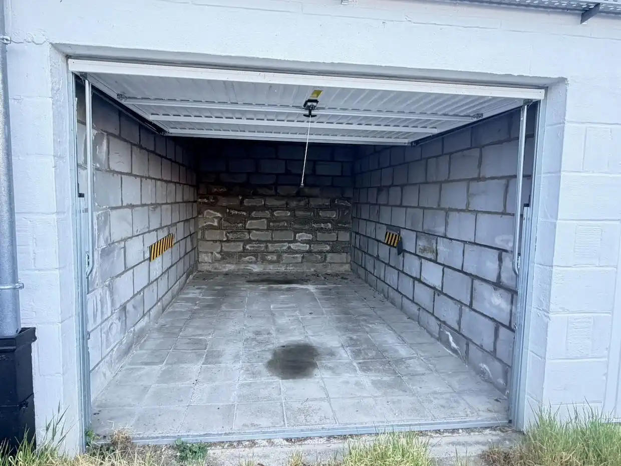 Gunstig gelegen garagebox foto 2