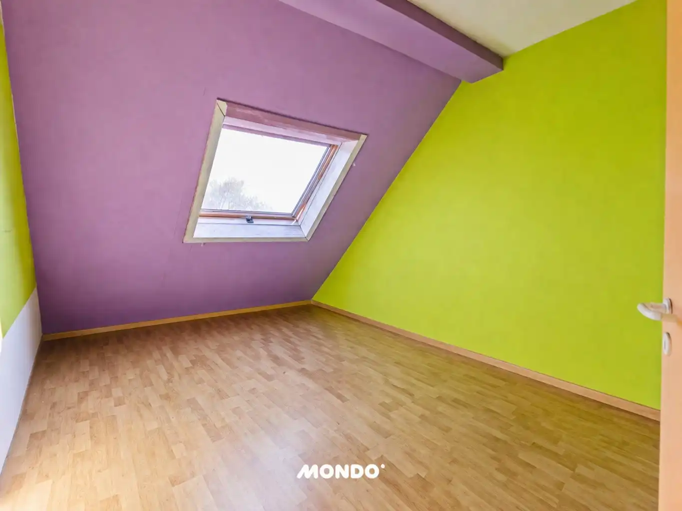 Ruime gezinswoning met 6 slaapkamers, zonnepanelen en zuidgerichte tuin foto 15