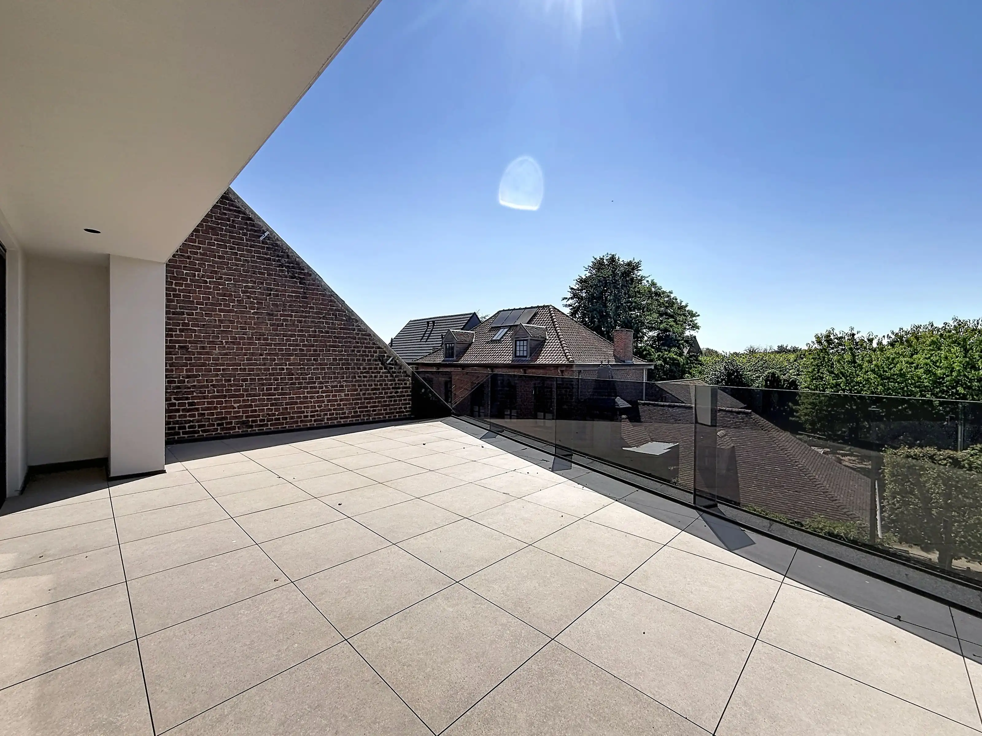 Stijlvol appartement te koop in Spiere-Helkijn met 3 slaapkamers en moderne voorzieningen! foto 2