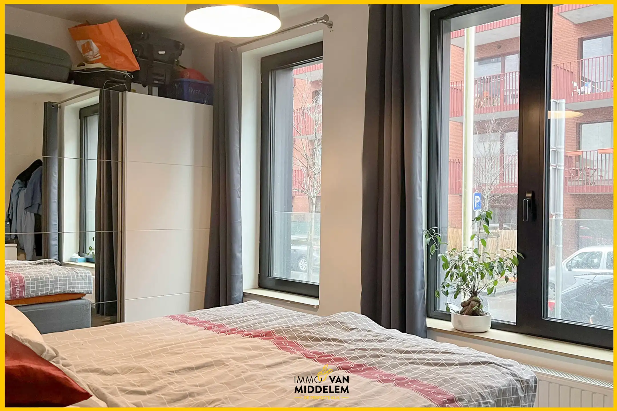 GELIJKVLOERS APPARTEMENT MET 3 SLAAPKAMERS EN STAANPLAATS foto 17