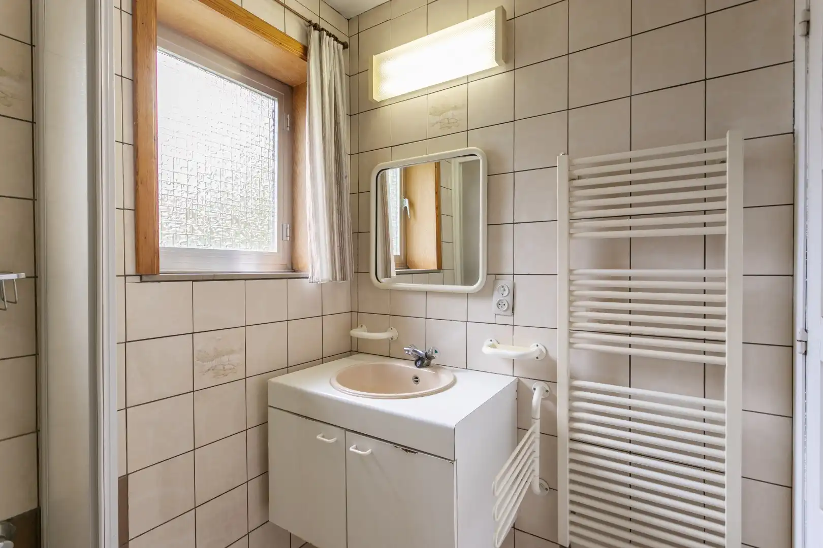 Te renoveren woning met 3 slpk te Buizingen foto 20