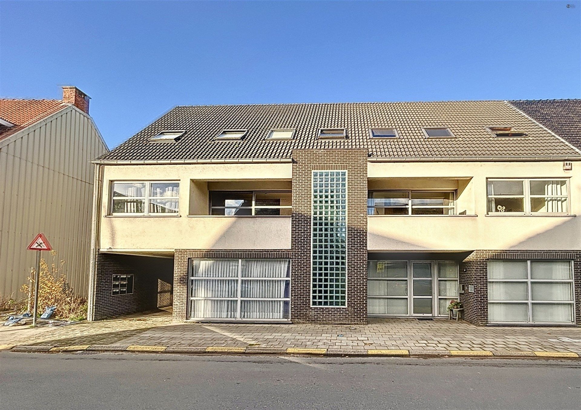 Centraal gelegen appartement met twee slaapkamers en terras   foto 9