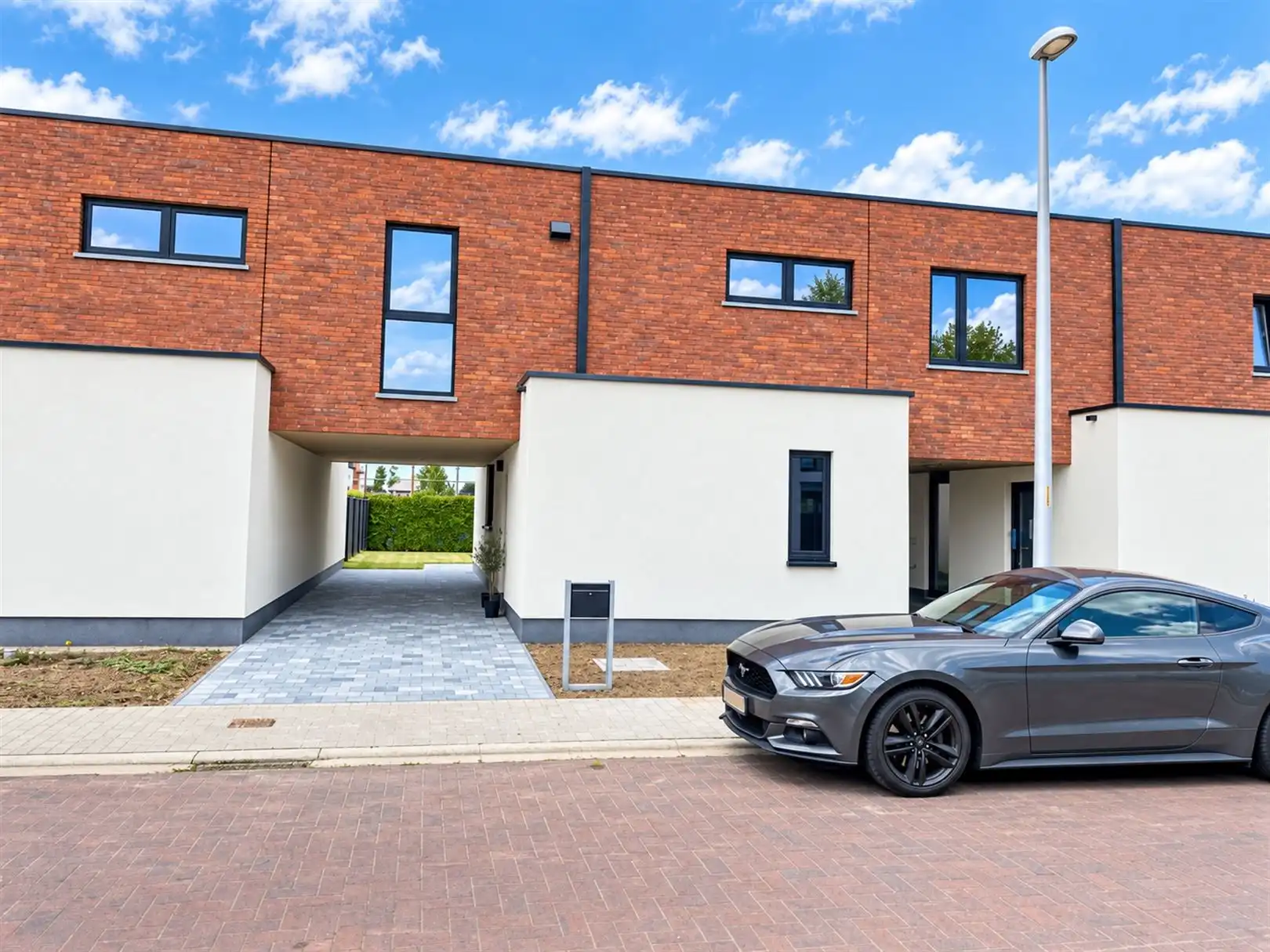 moderne gb met 3 slaapkamers foto 2