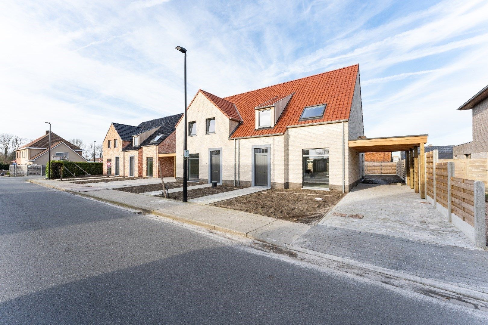 ()=>{if(producerUpdateValueVersion(node),producerAccessed(node),node.value===ERRORED)throw node.error;return node.value} Rooiveldstraat 58 - - 8020 Waardamme