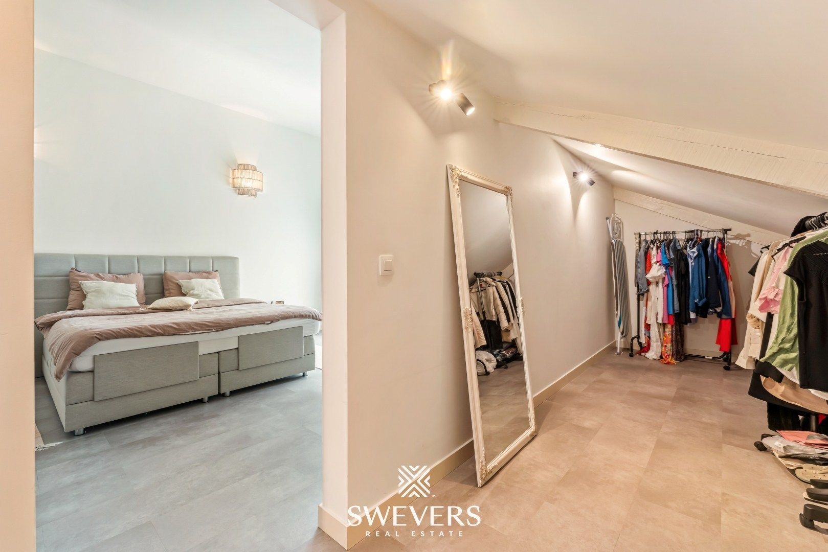 Ruime gerenoveerde villa (306m²) met praktijkmogelijkheden op ZW-perceel (24a68ca) foto 12