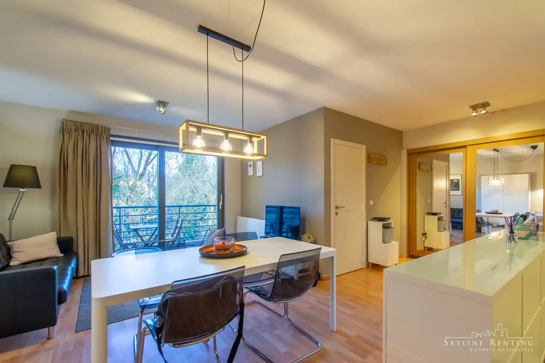 LICHTRIJK - 1 slaapkamer GEMEUBELD appartement met terras foto 2