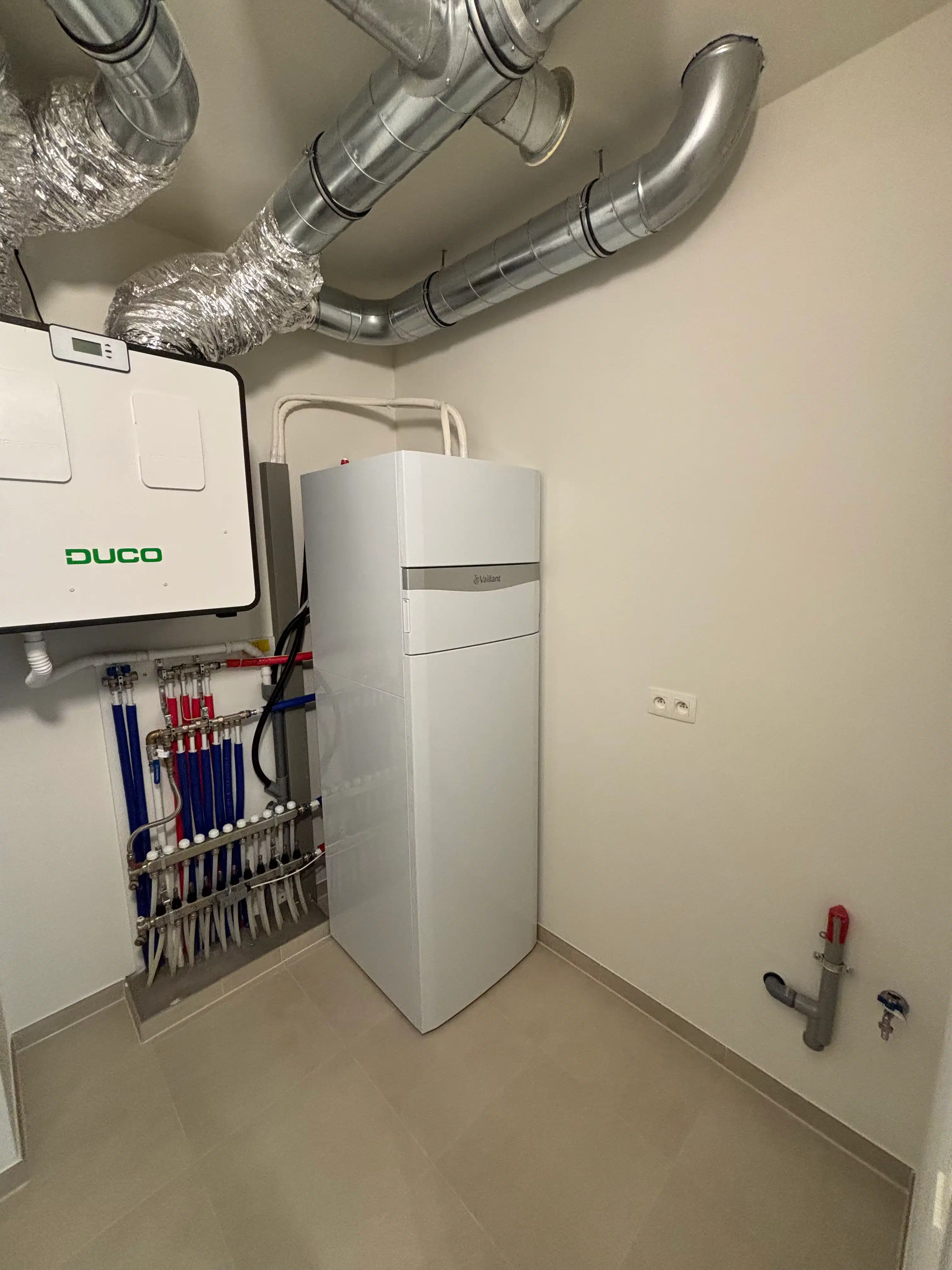 Modern Wonen & Werken: Luxueus Nieuwbouwappartement met 2 Slaapkamers en Bureau foto 15