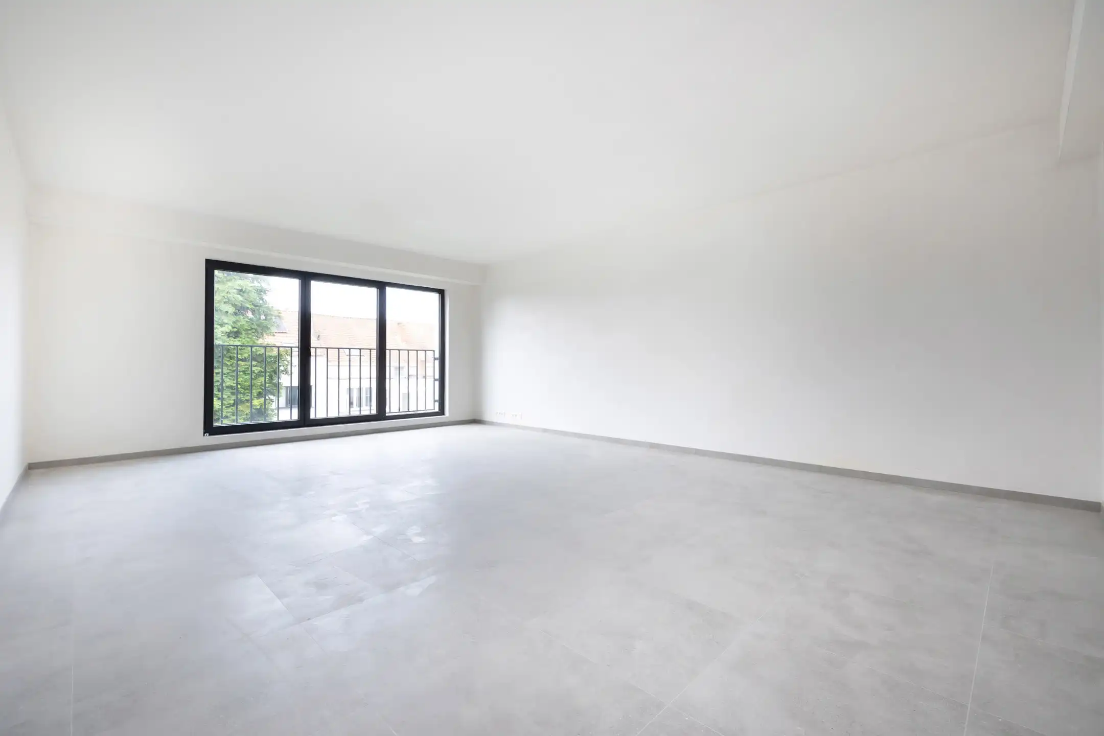 Groot 1-slpk appartement met veel licht foto 2