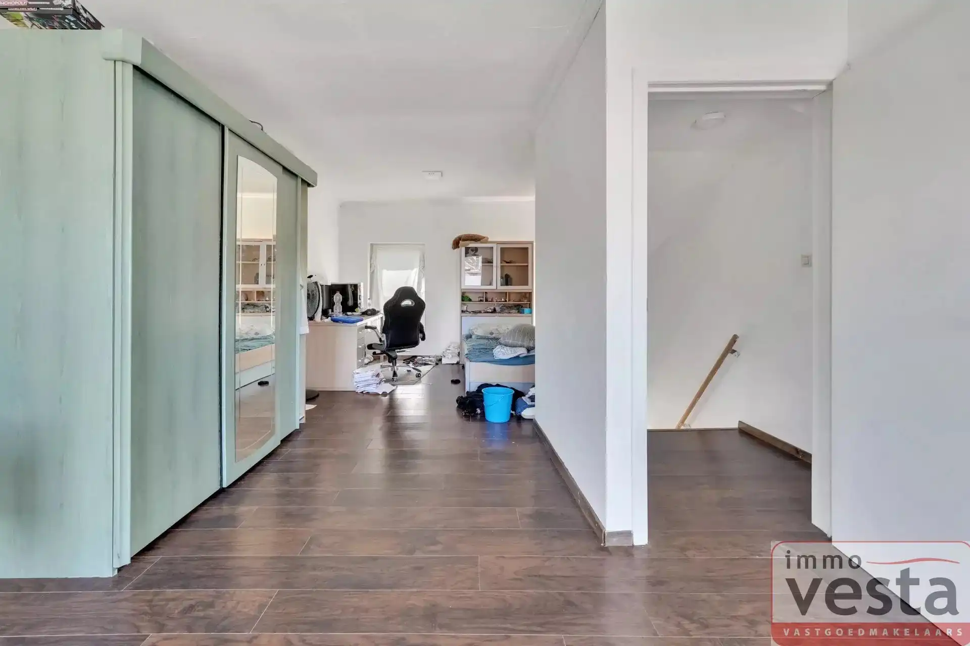 Ruime rijwoning op wandelafstand van centrum foto 19