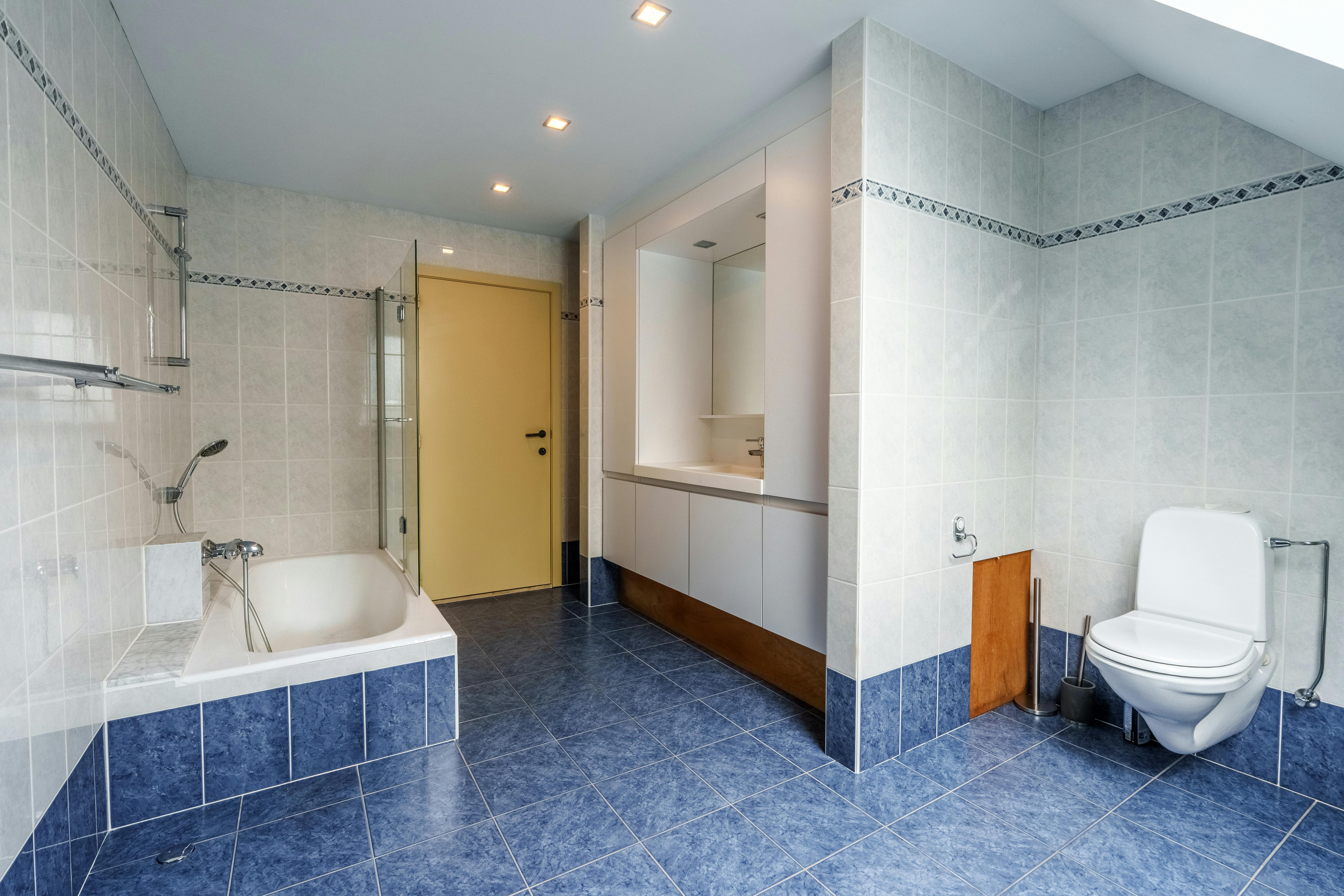 Ruime villa te koop in Gits met bijgebouw op 1.639 m² foto 36