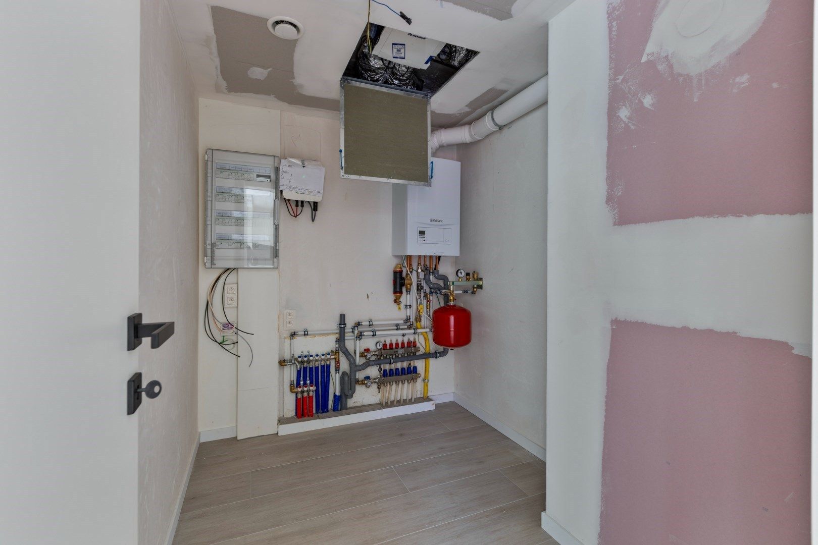 BEN-Nieuwbouwappartement met ruim terras en lift centrum Tongeren (GEEN BTW) foto 24