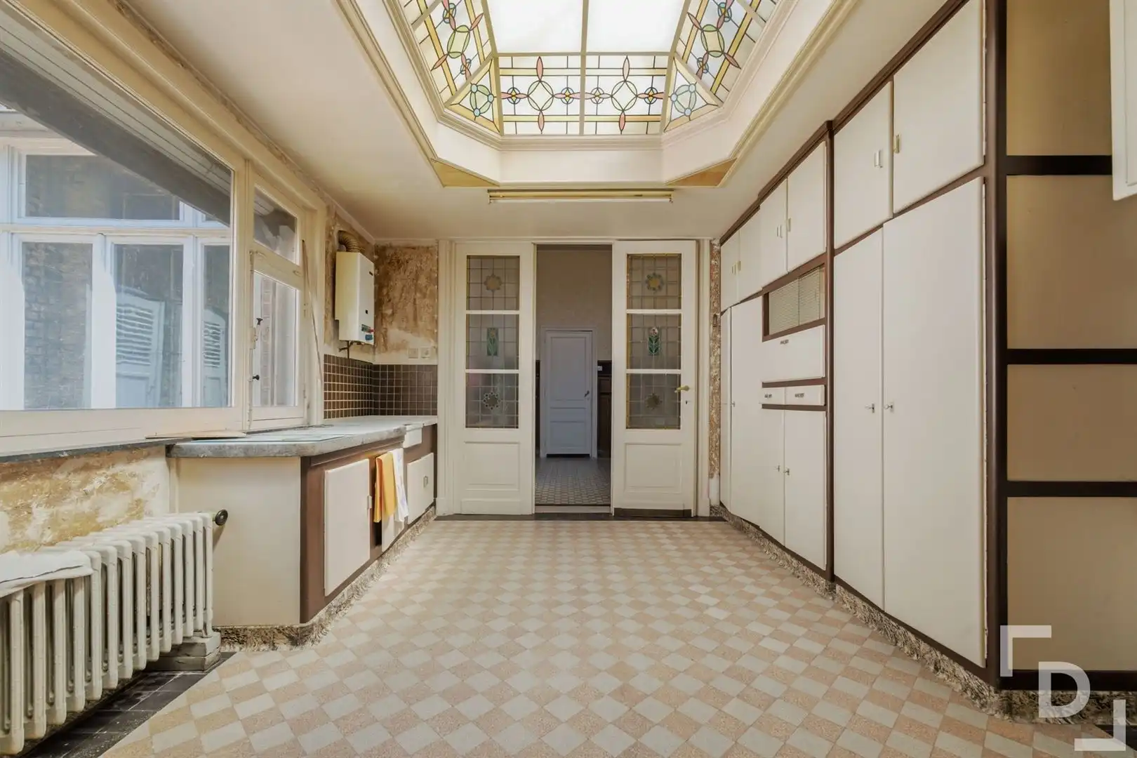 Authentieke herenwoning in centrum Ieper. foto 6