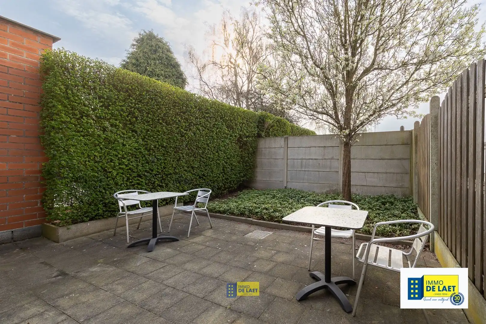 Opbrengsteigendom met 9 vergunde studio's foto 34