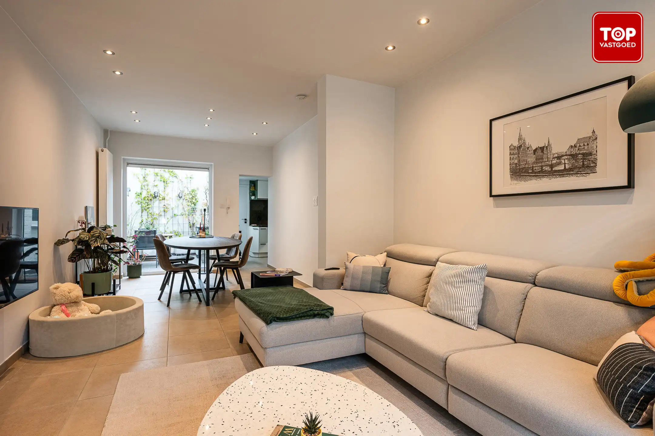 Gezellige instapklare woning met leuke stadskoer.  foto 5