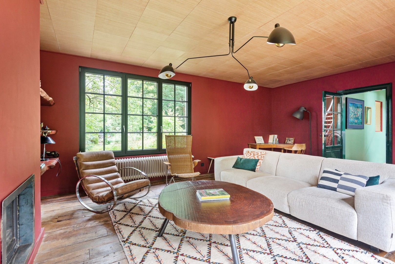 Stijlvolle, vrijstaande villa met zonnige tuin en zwemvijver foto 14