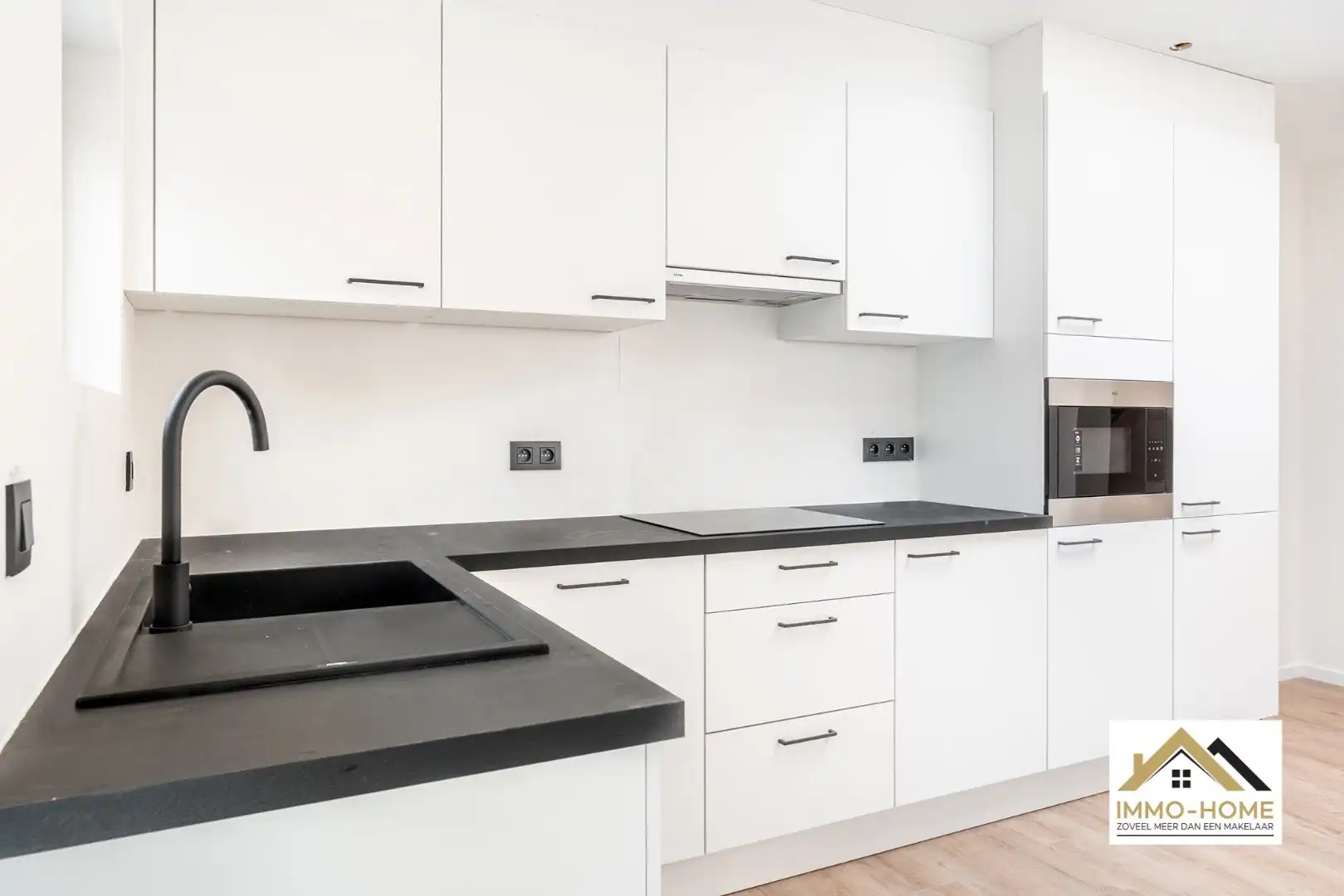 Gerenoveerde woning op topligging foto 9