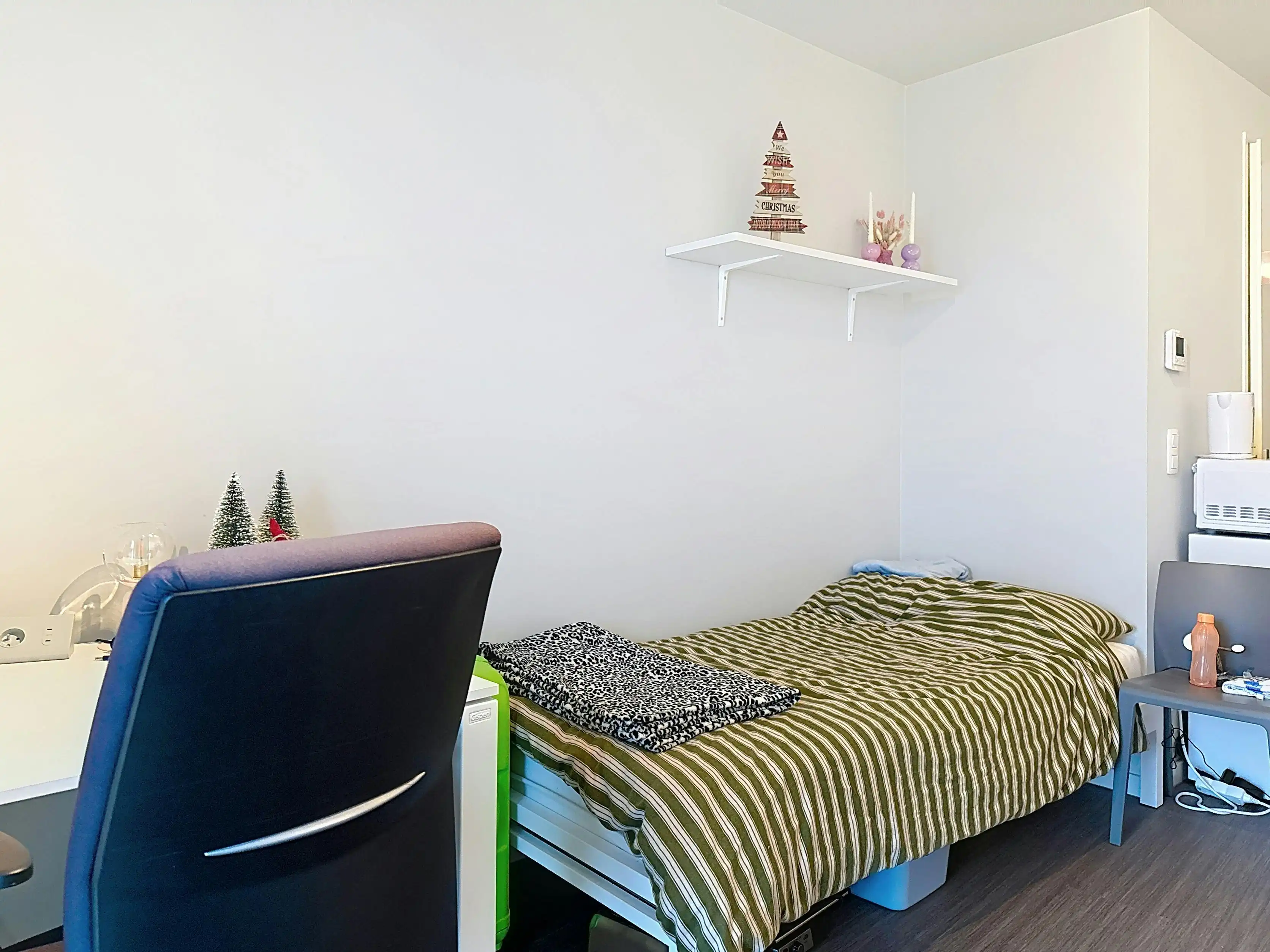 Studentenkamer te koop vlakbij station Brugge foto 2