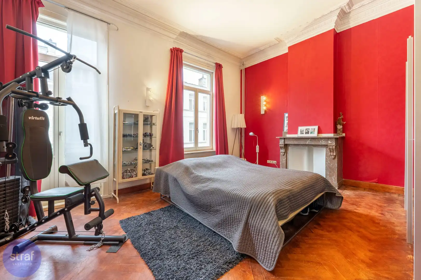 Klassevol Herenhuis met 6 slaapkamers met grote zonnige tuin foto 15