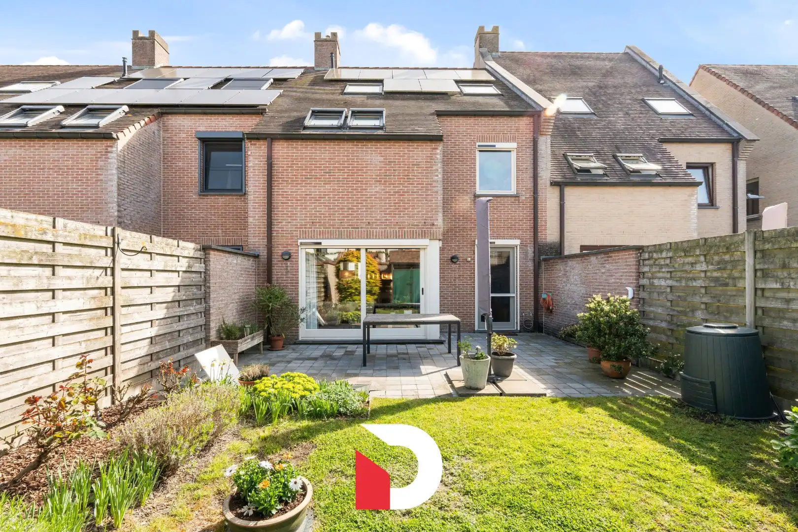 Schitterende instapklare stadswoning met 4 slk en stadstuin in rustige omgeving foto 5
