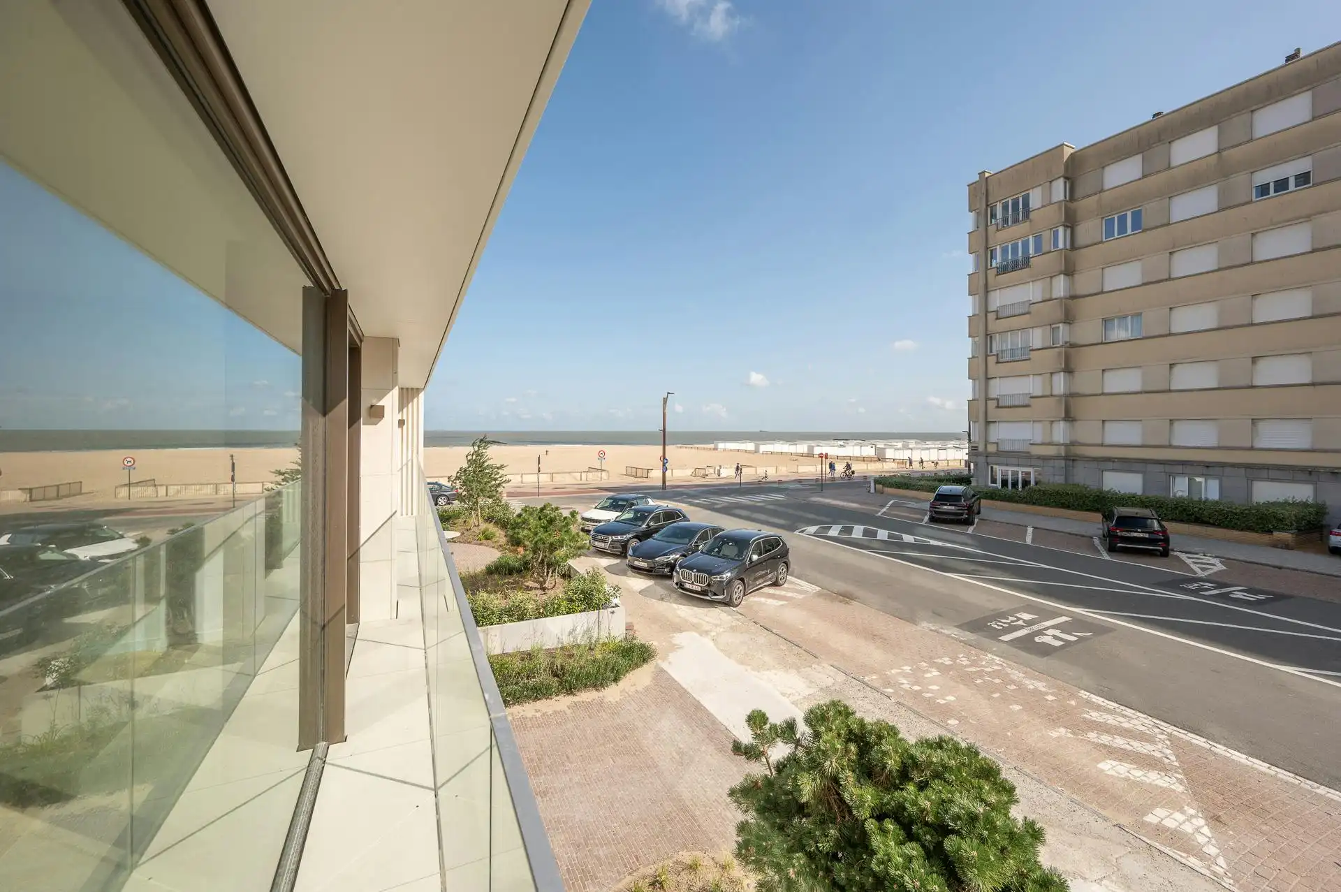 Nieuwbouw appartement met zeezicht te koop in Knokke foto 11