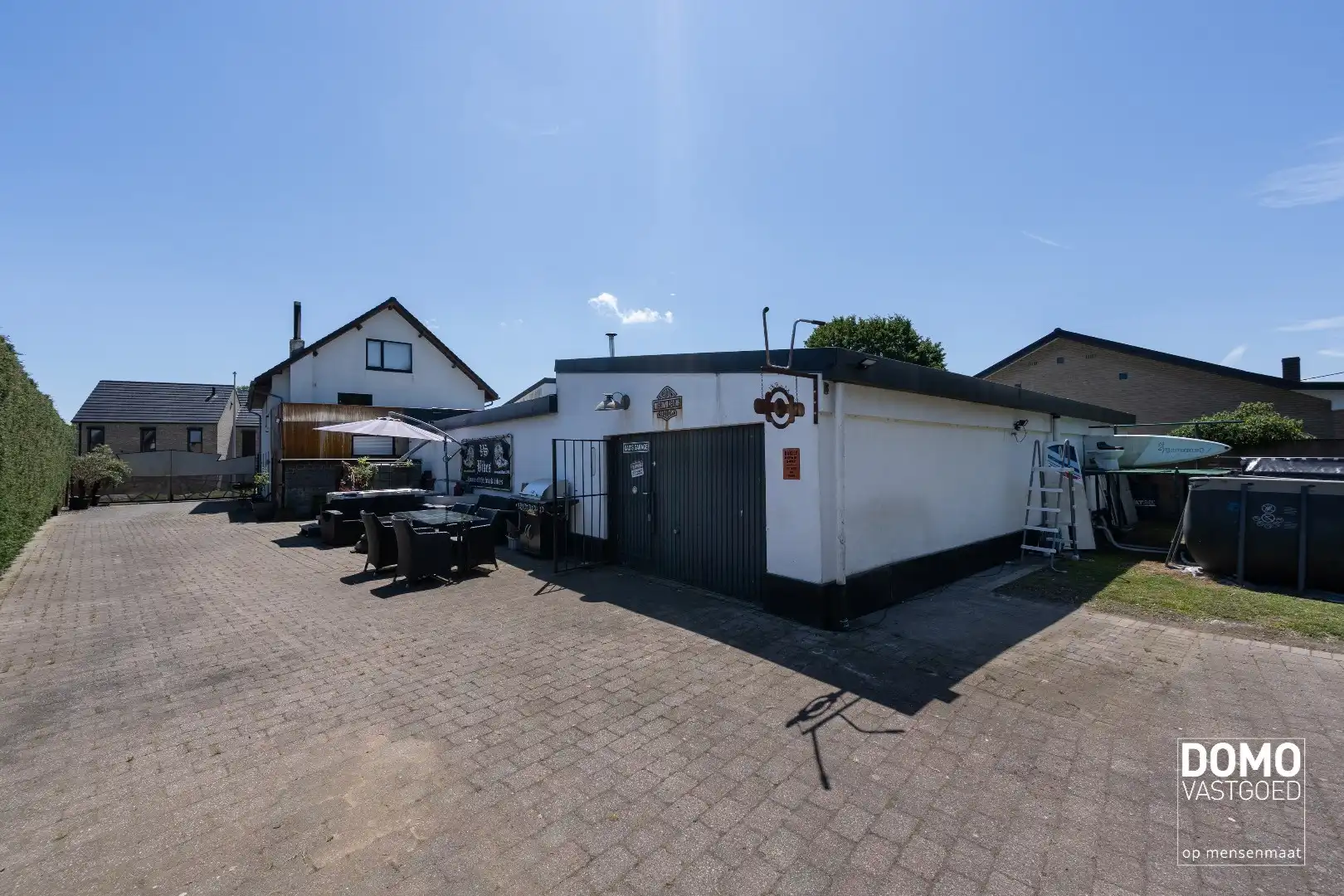 UNIEKE EIGENDOM MET WONING, 2 APPARTEMENTEN EN MAGAZIJNEN OP 13A88CA foto 22