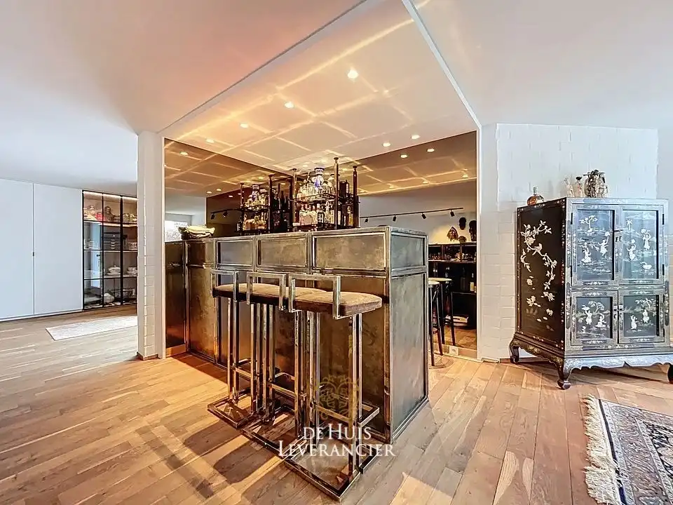 Elegante laagbouwvilla waar discrete rust, moderne uitstraling en standing versmelten in het 'Zoute' van Sint-Idesbald te koop foto 16