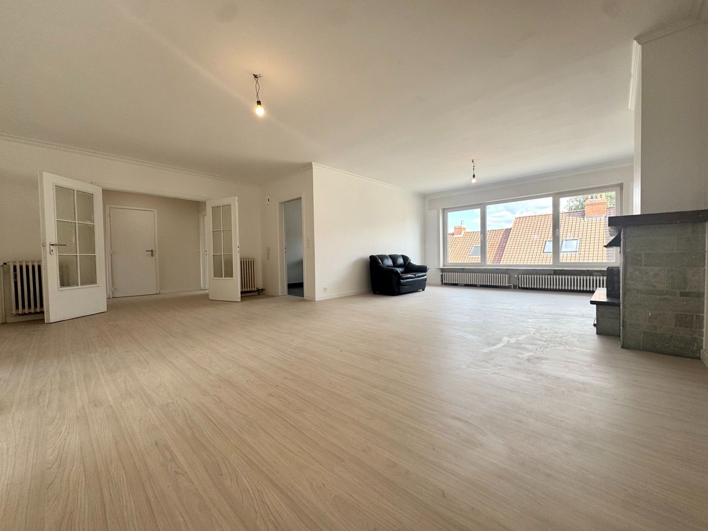 Volledig gerenoveerd appartement! foto 2