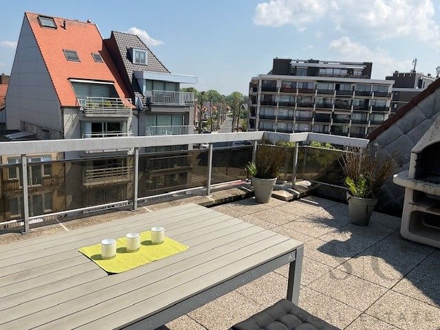 Unieke penthouse met 2 terrassen in hartje Koksijde – op wandelafstand van het strand foto 16