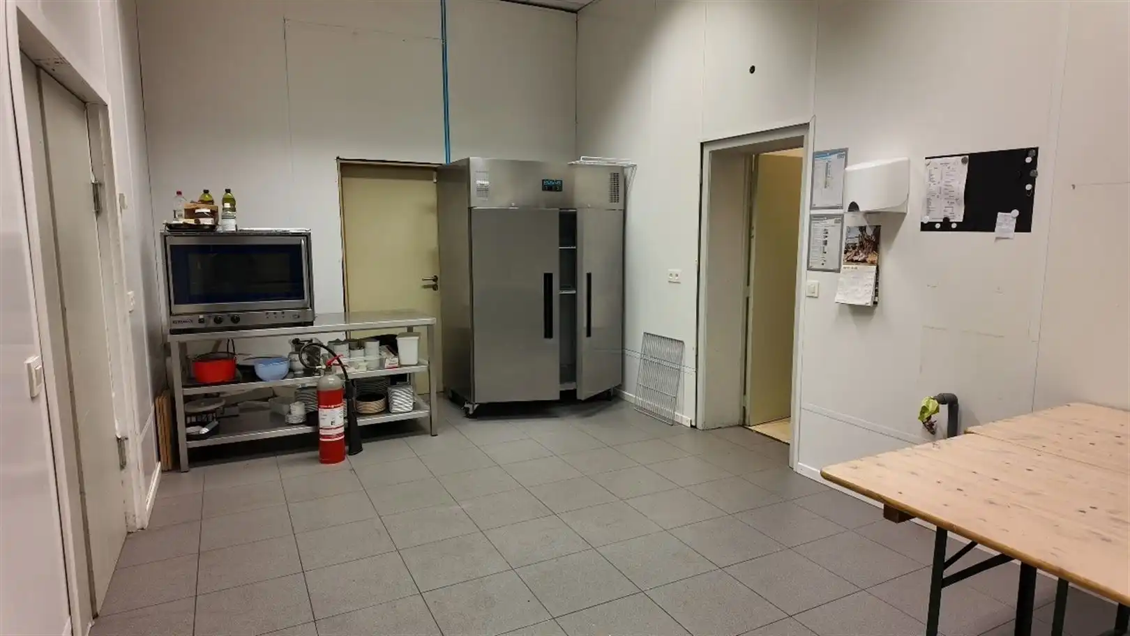 Café/taverne + appartement foto 9