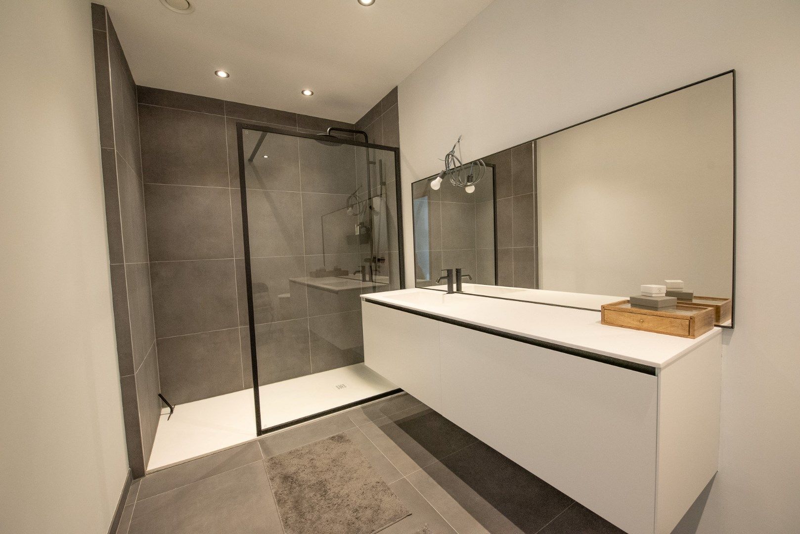 Te Koop in het Saspark te Ooigem: Nieuwbouw KMO-unit (240m²) met prachtige loft (135m²) met zonneterras! foto 11