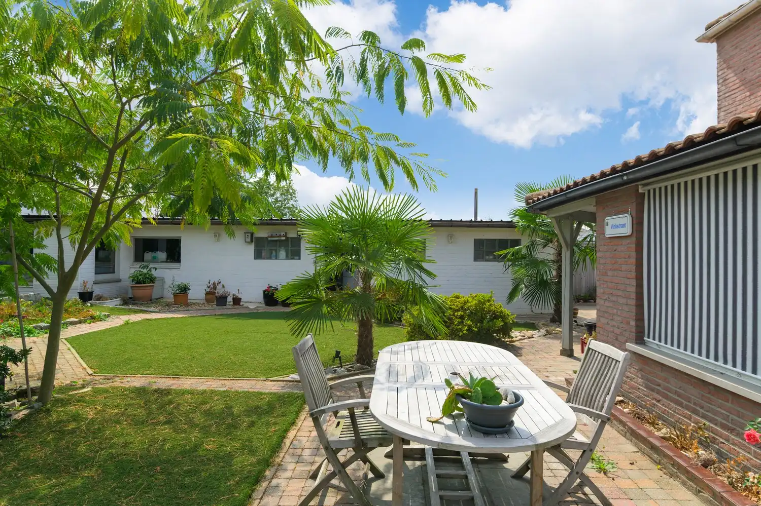 Instapklare woning met 2 slpkrs en ruime tuin te Beerzel foto 15