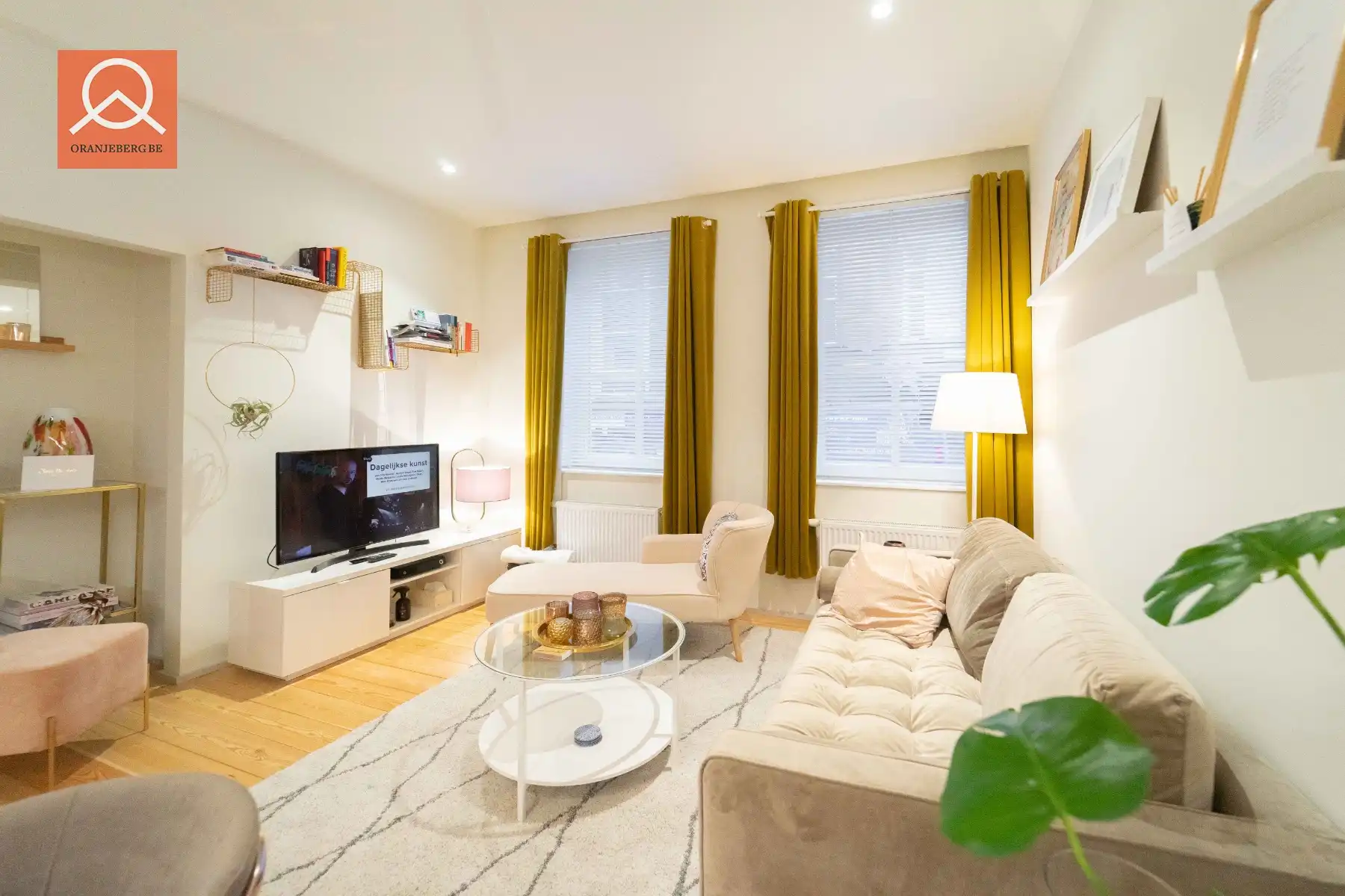 Prachtig gerenoveerd 2 slaapkamerappartement vlakbij de Vrijdagmarkt foto 16