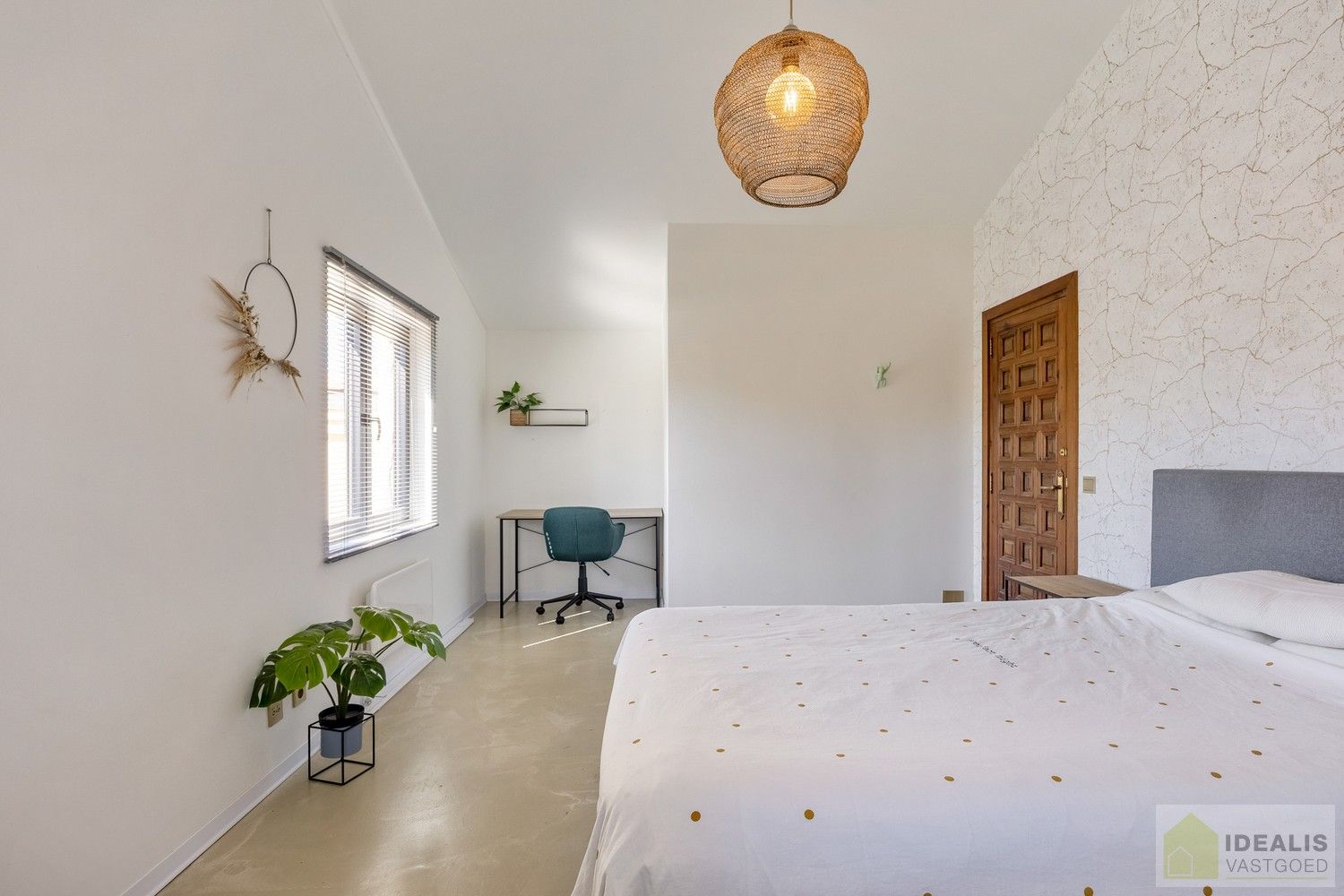 SCHITTERENDE VILLA OMRINGD DOOR PRACHTIGE TUIN MET EEN ZUIDERSE TOETS! foto 40