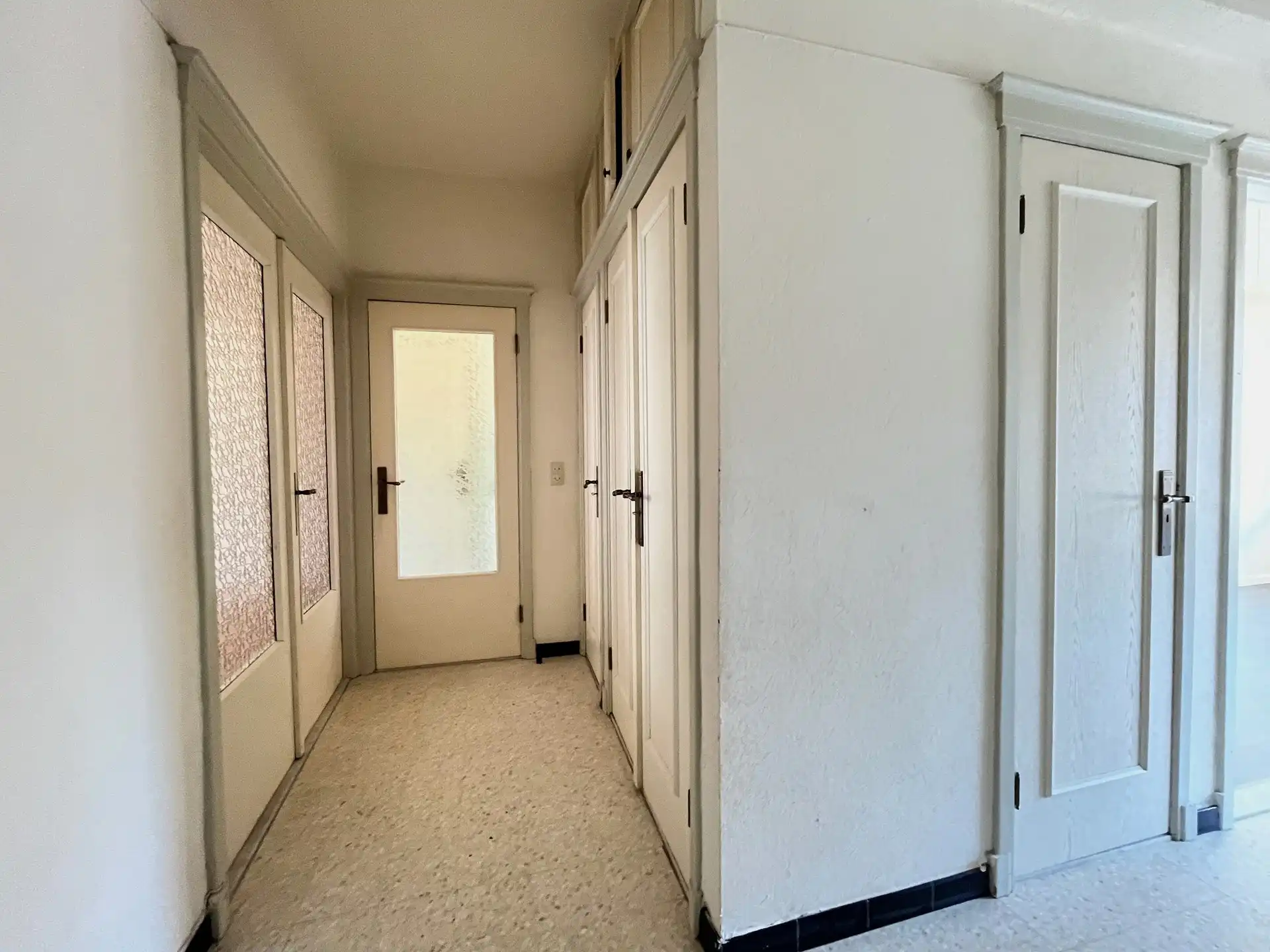 2 slaapkamer appartement met terras  foto 5