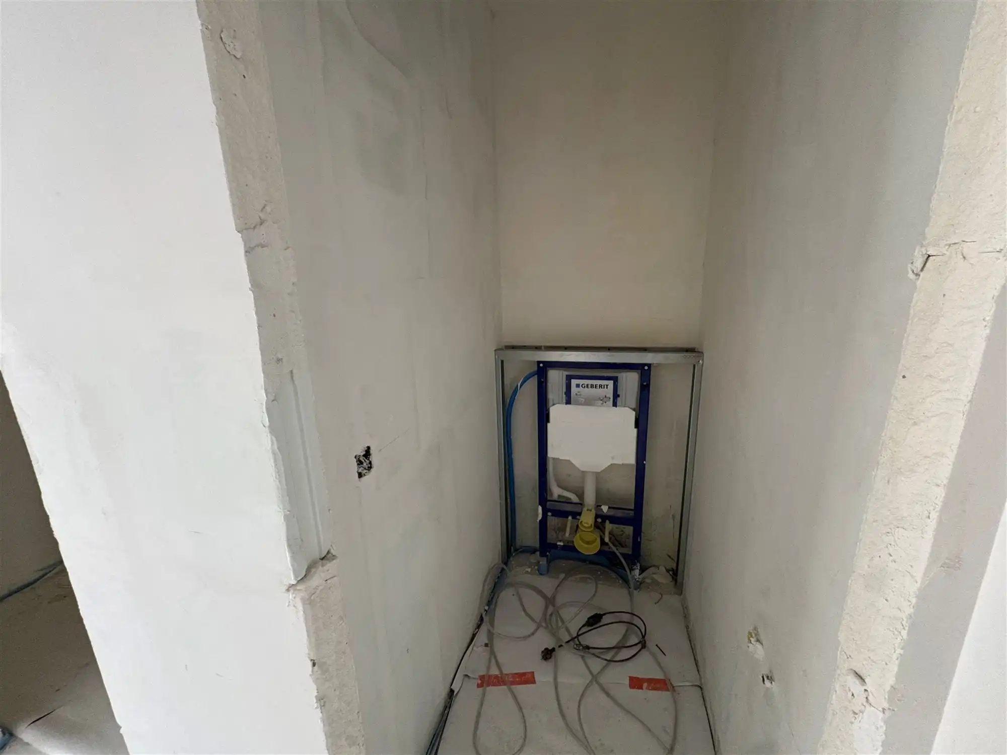Gelijkvloersappartement met 2 slaapkamers en tuin. foto 14