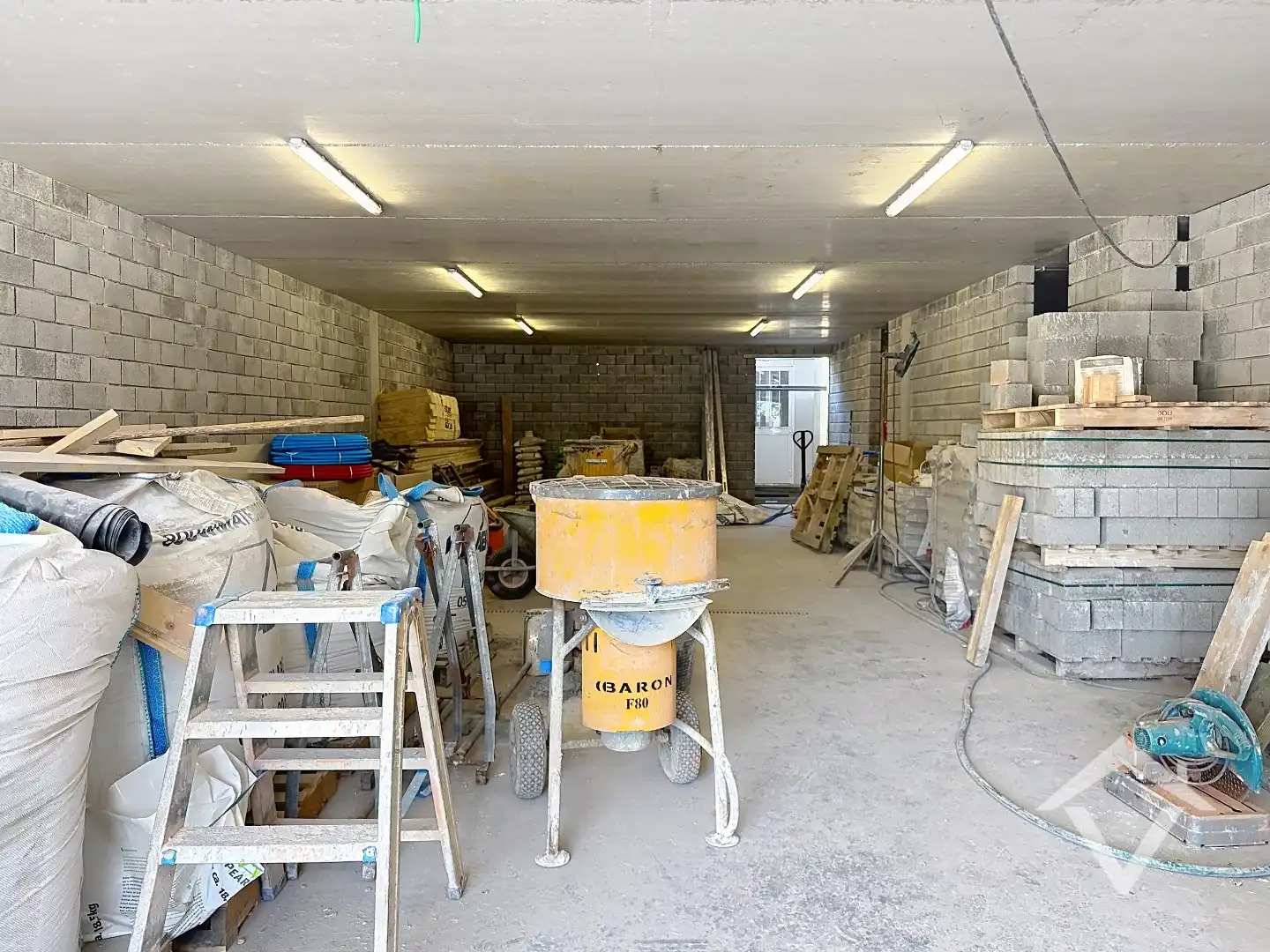 Appartement met 2 slaapkamers en een groot terras te Lichtervelde foto 11