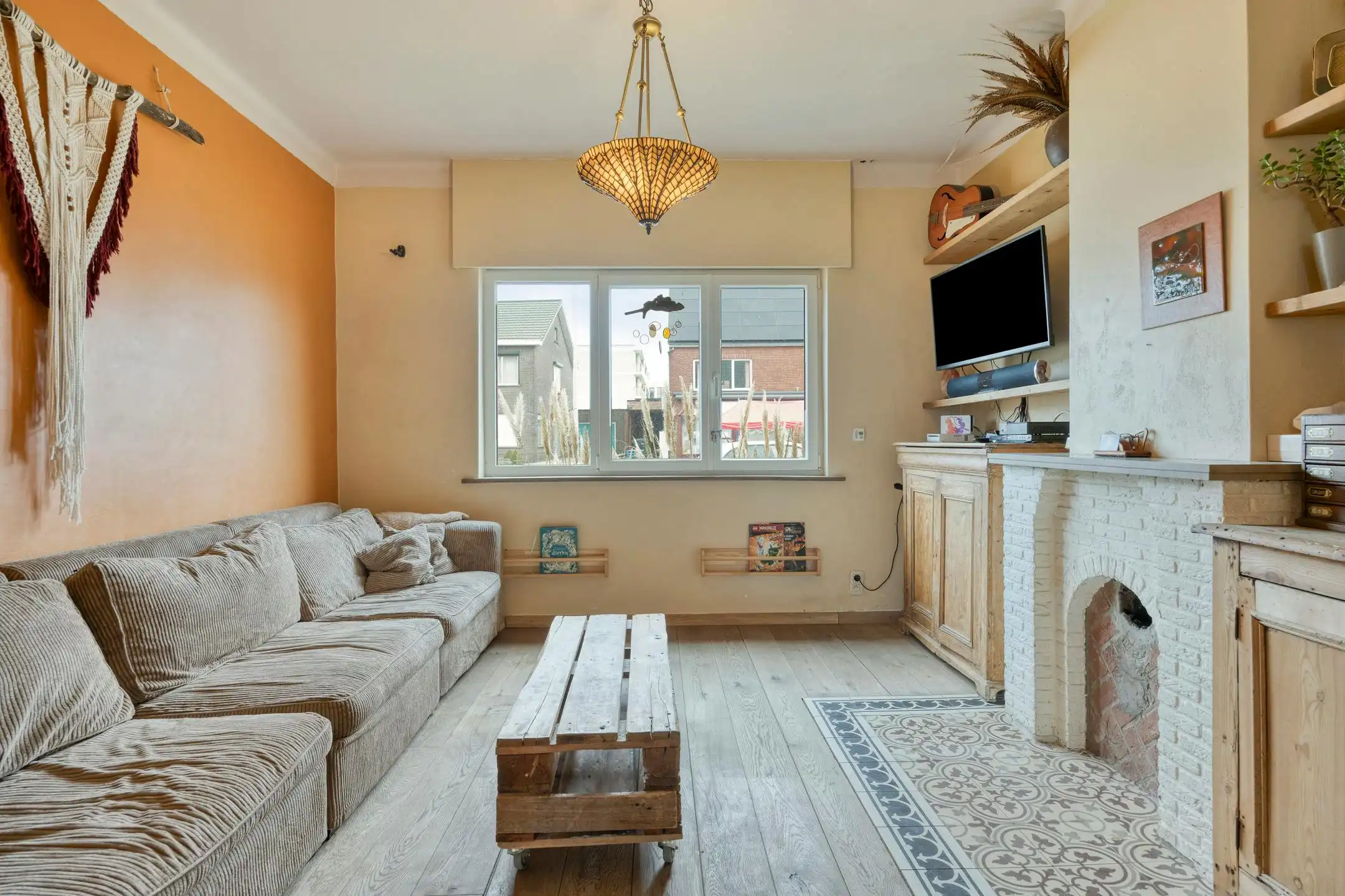 Gerenoveerde woning met bijgebouw te koop in Oud-Turnhout. foto 2