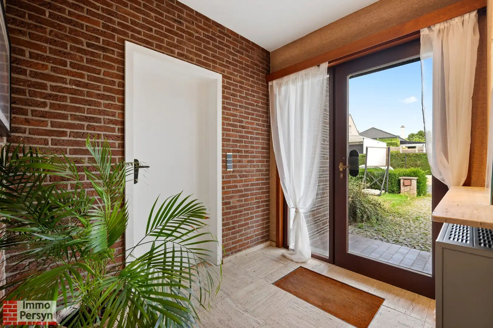 Ruime gelijkvloerse woning OB gelegen in een rustige wijk foto 14