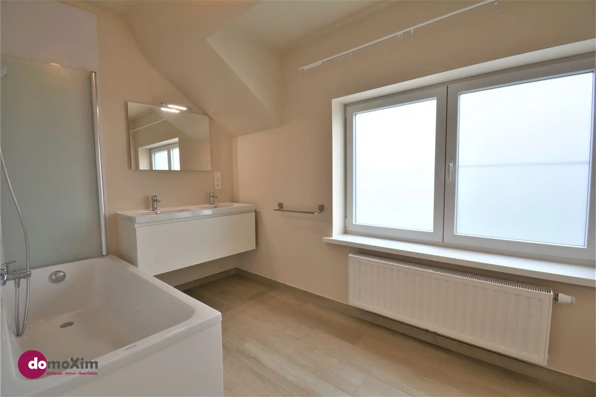 Mooie gerenoveerde woning met 3 slaapkamers nabij de dorpskern van Boortmeerbeek foto 18