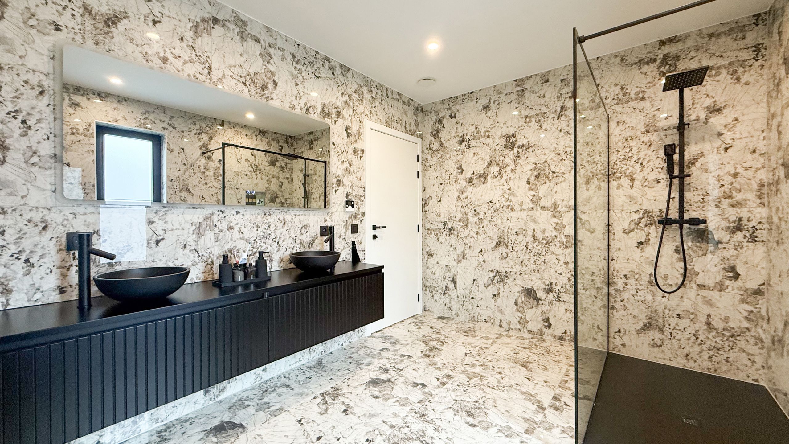  Instapklare, vrijstaande nieuwbouwwoning met 4 tot 5 slaapkamers in Heusden-Zolder! foto 23