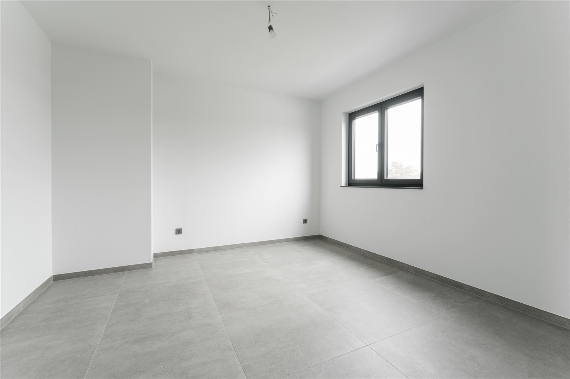 Penthouse volledig afgewerkt (120m2) met 3 slaapkamers en ruim terras van 20m2 te Hasselt foto 8