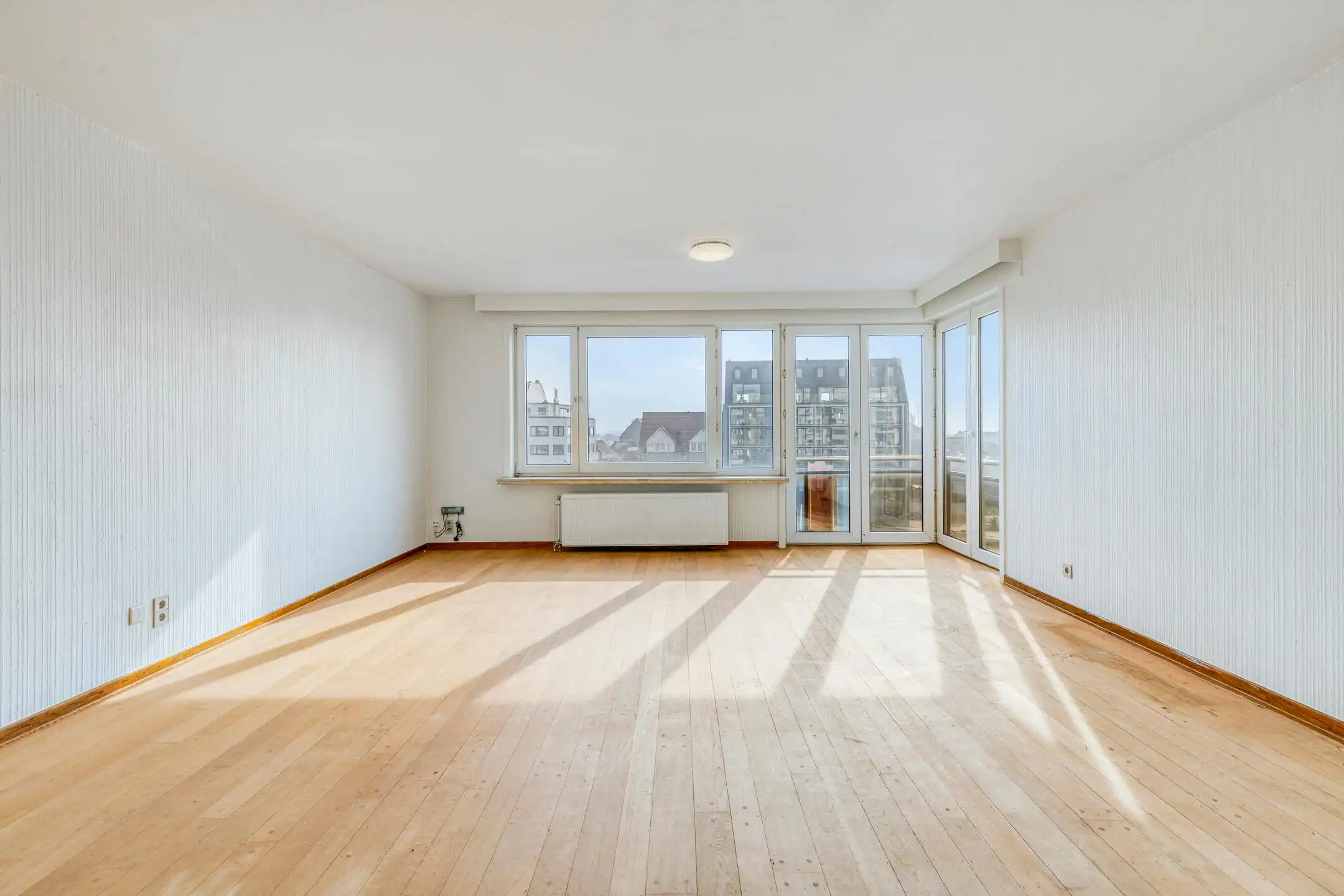 Appartement te koop op wandelafstand van het strand te Heist foto 2