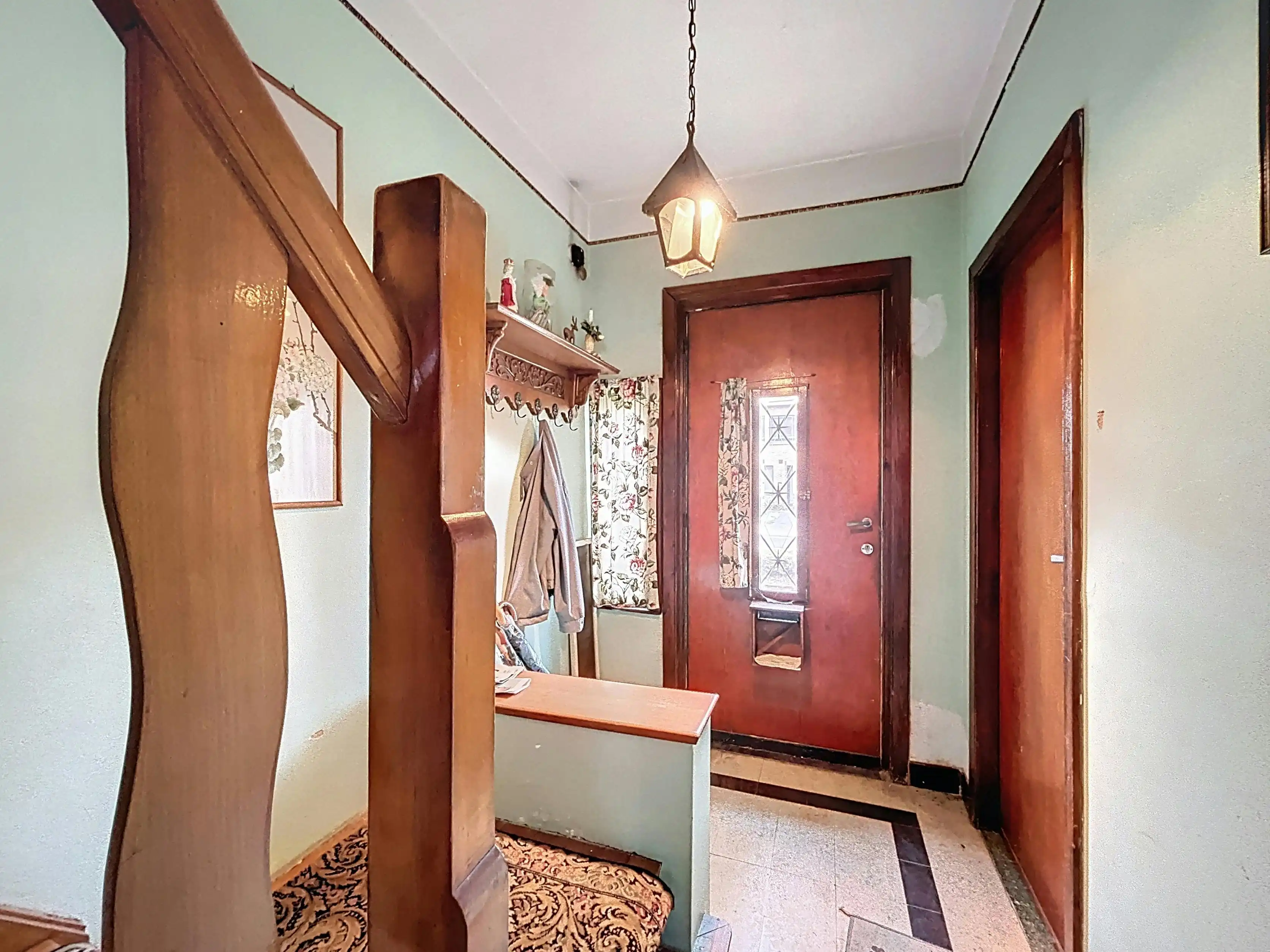 Te renoveren woning te koop in Wuustwezel! foto 6